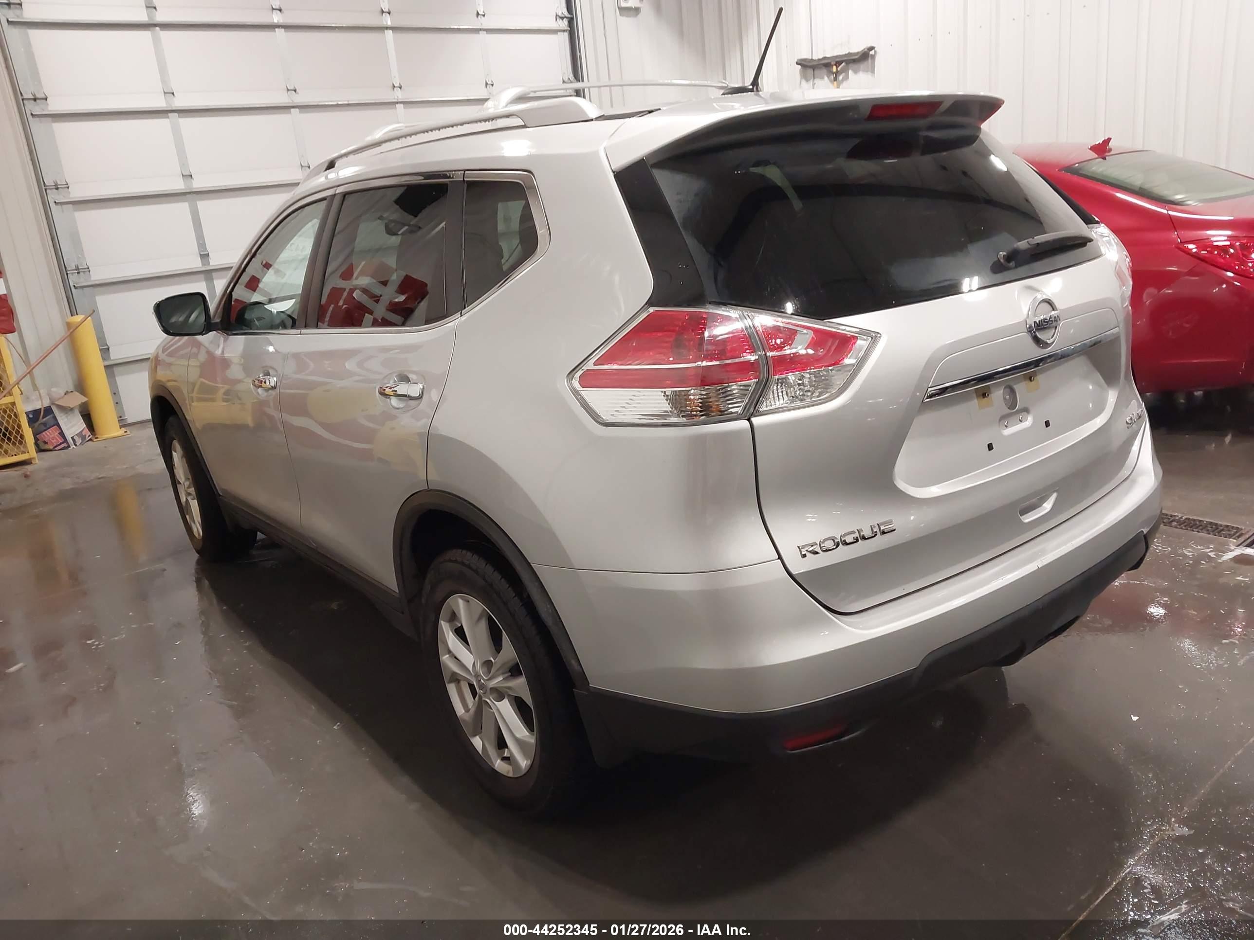 NISSAN ROGUE image 3