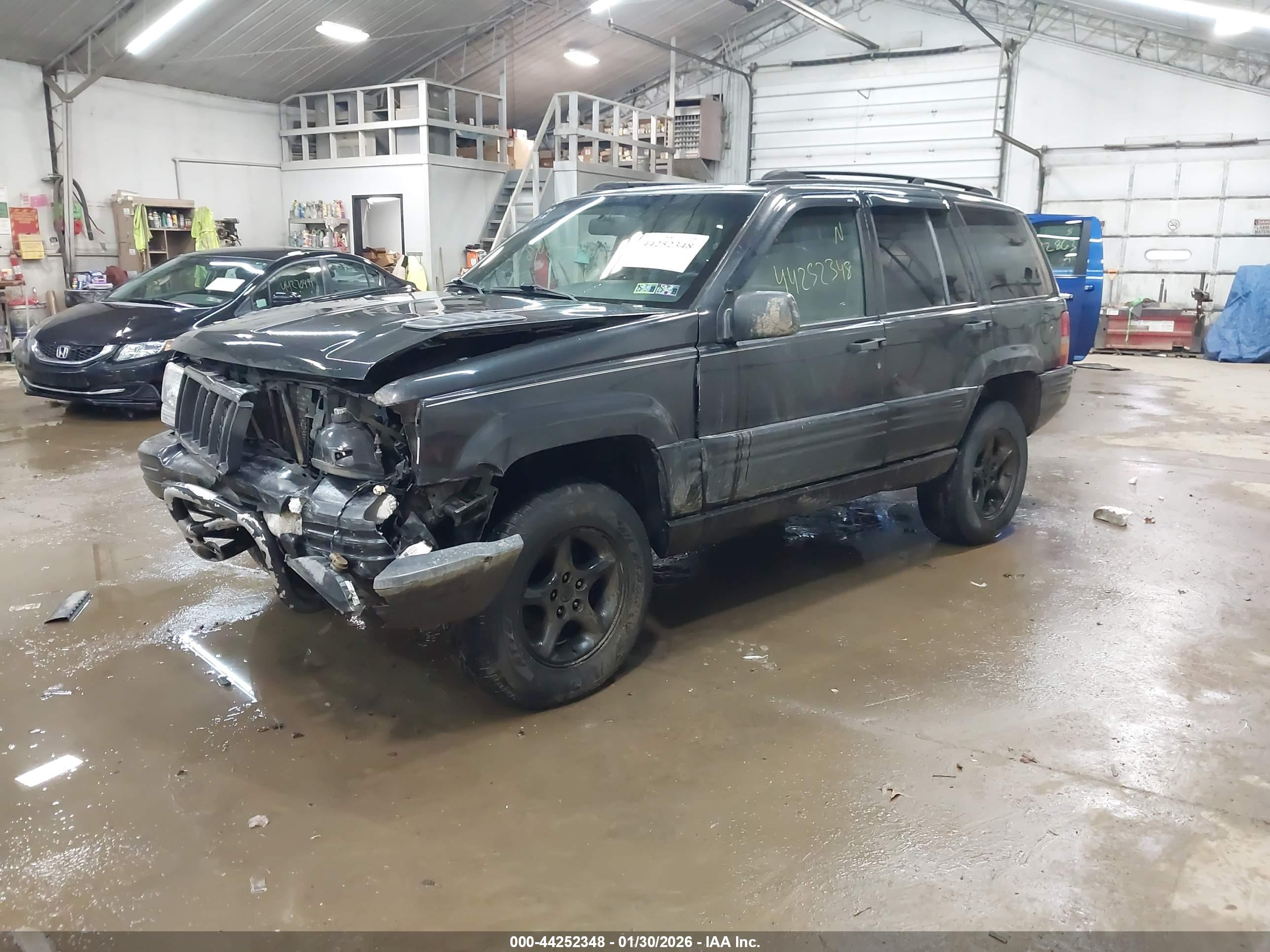JEEP GRAND image 2