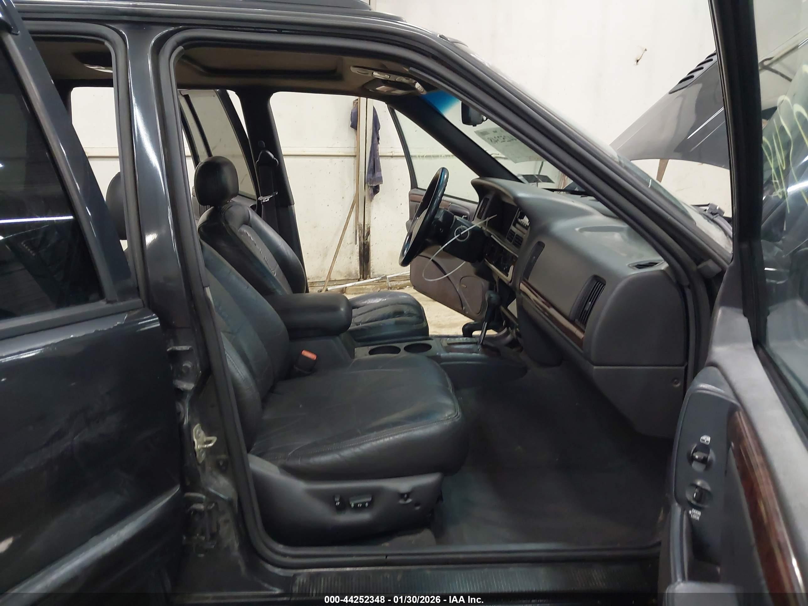 JEEP GRAND image 5