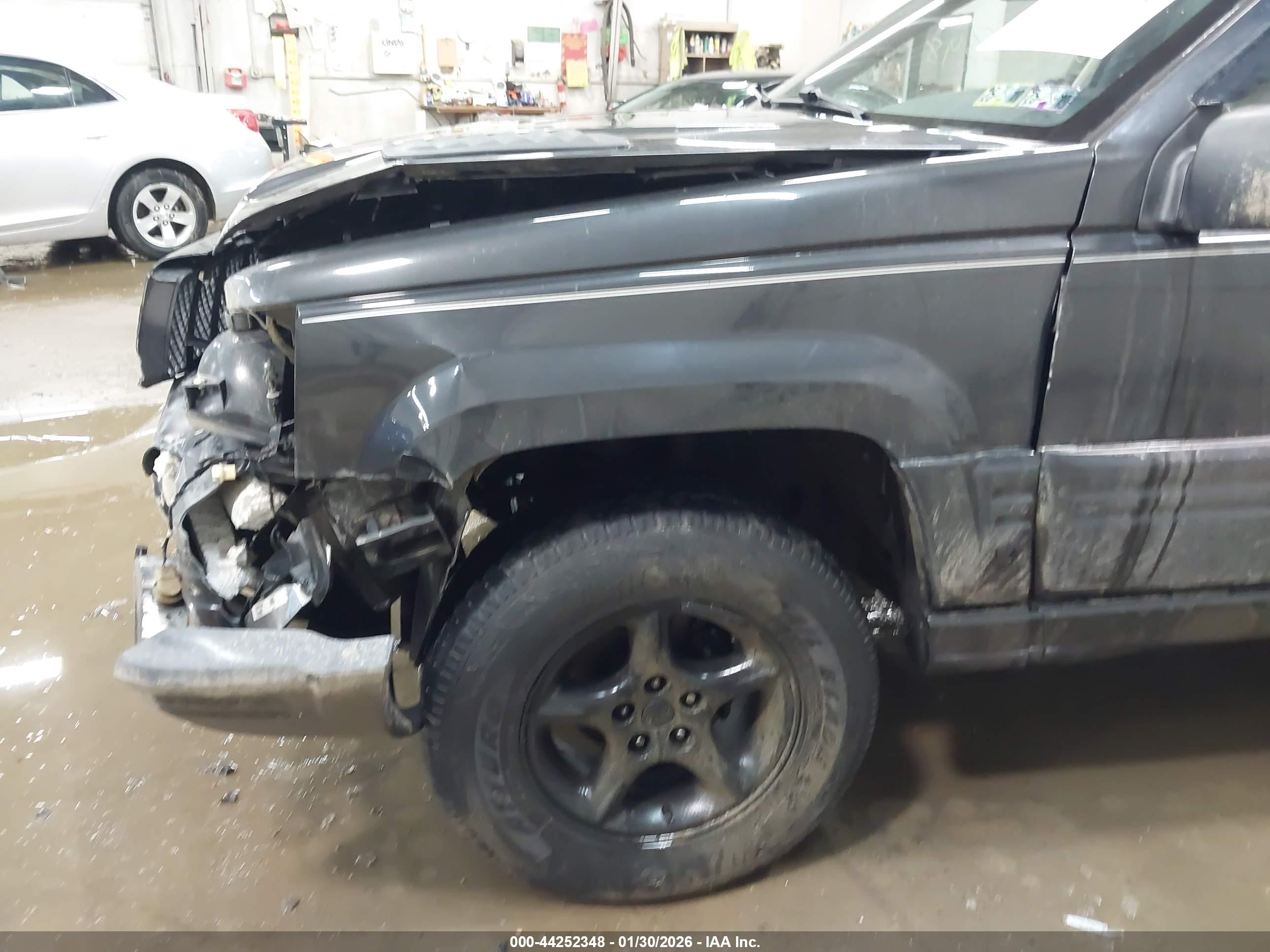JEEP GRAND image 6