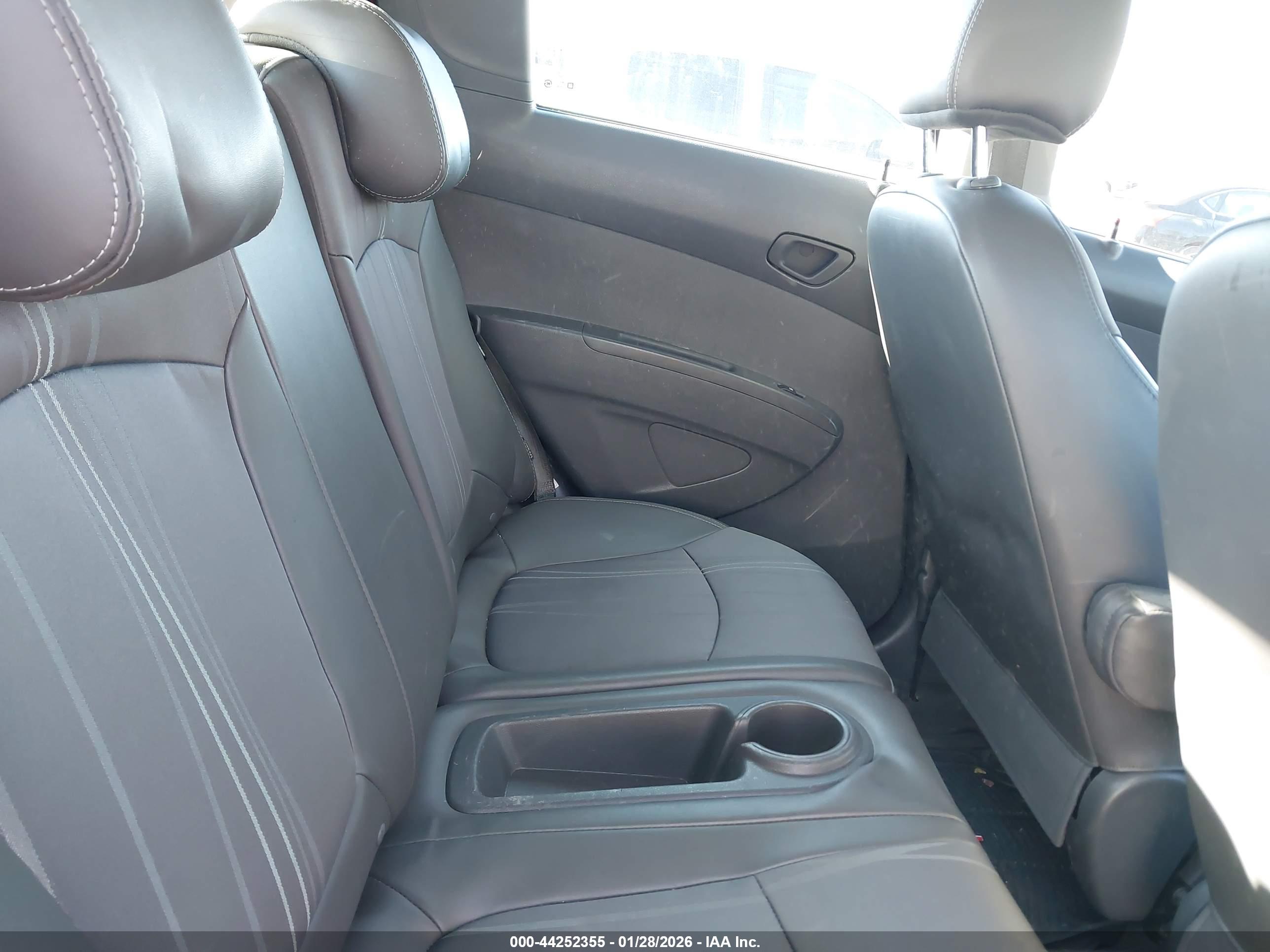 CHEVROLET SPARK image 8
