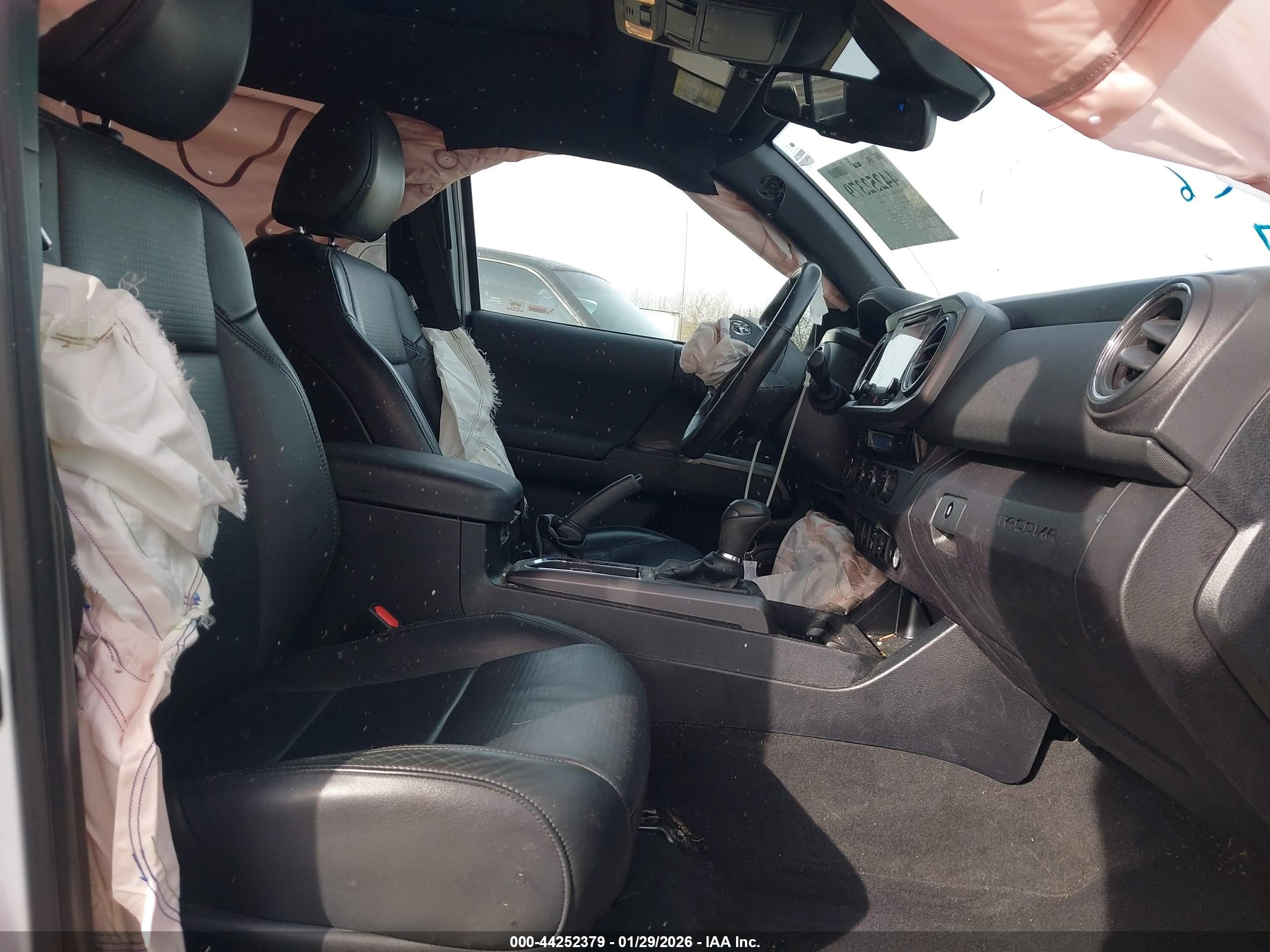 TOYOTA TACOMA image 5