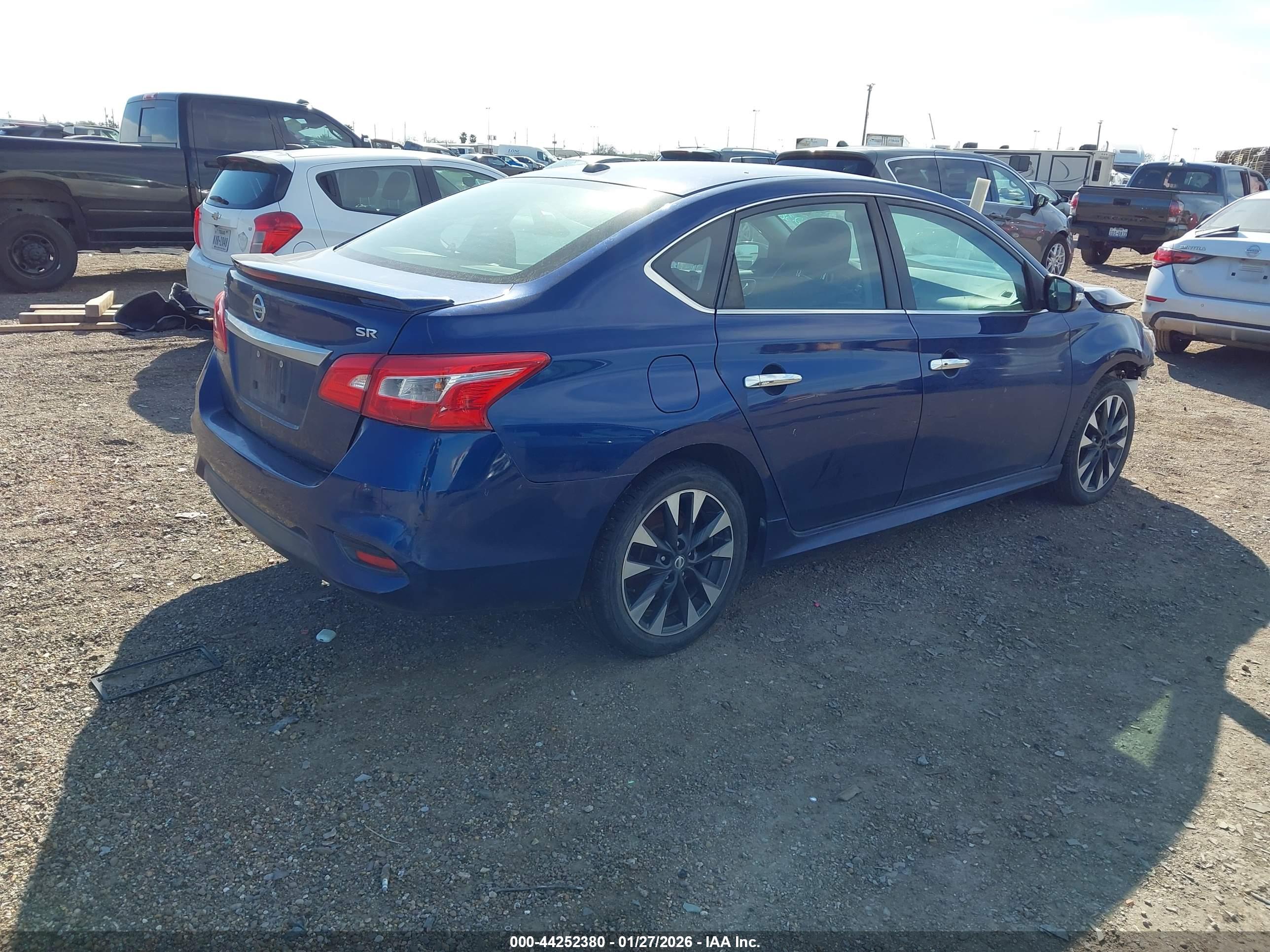 NISSAN SENTRA image 4