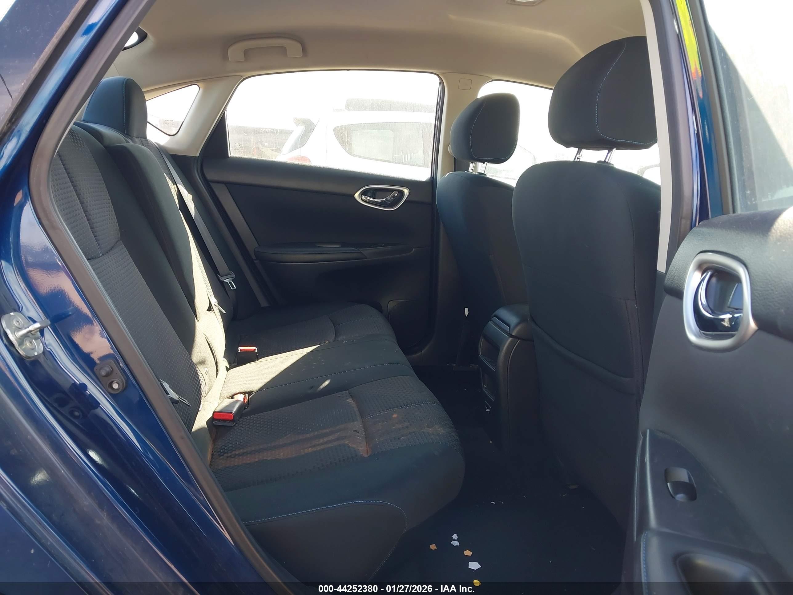NISSAN SENTRA image 8