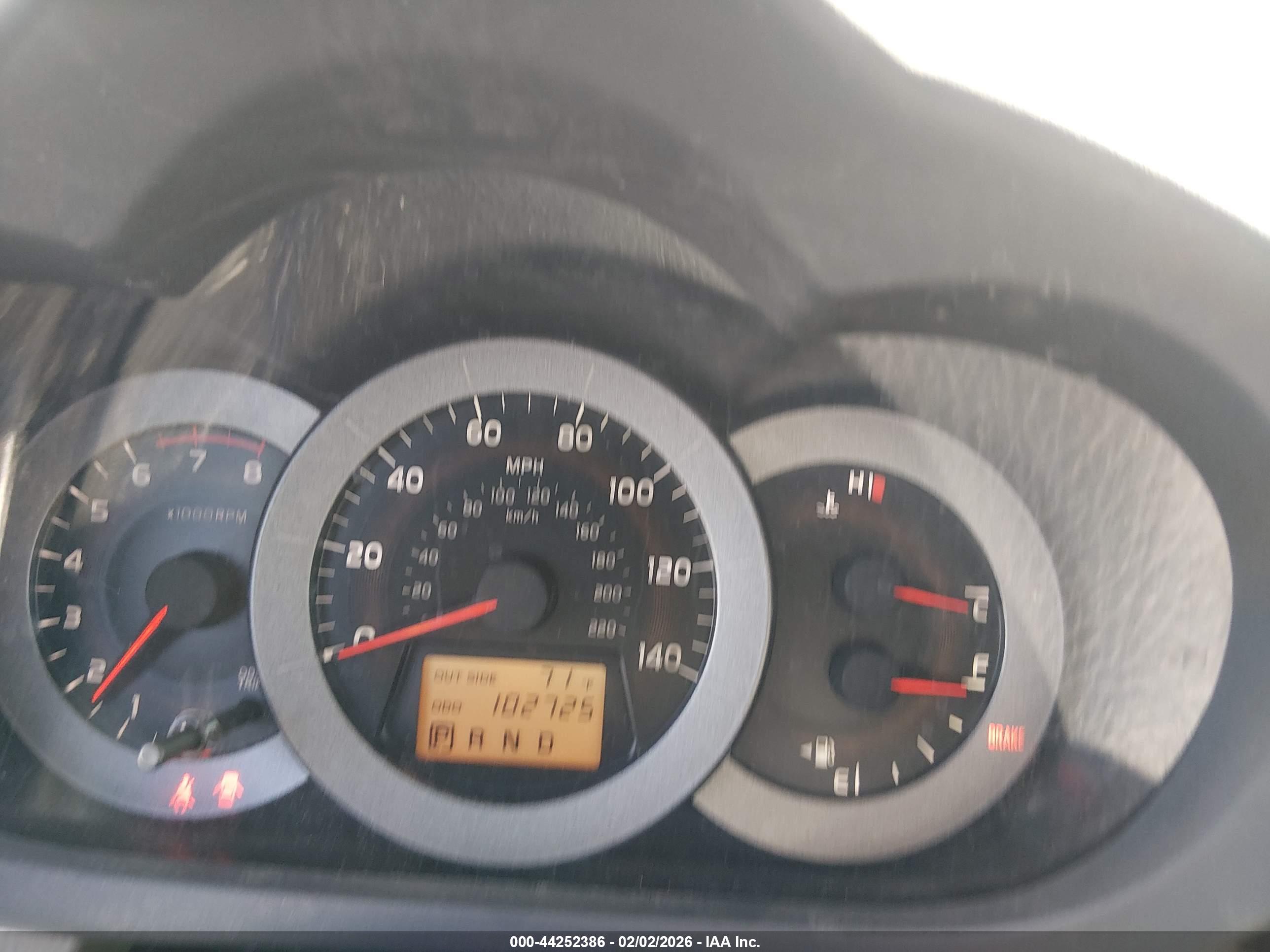 TOYOTA RAV4 image 7