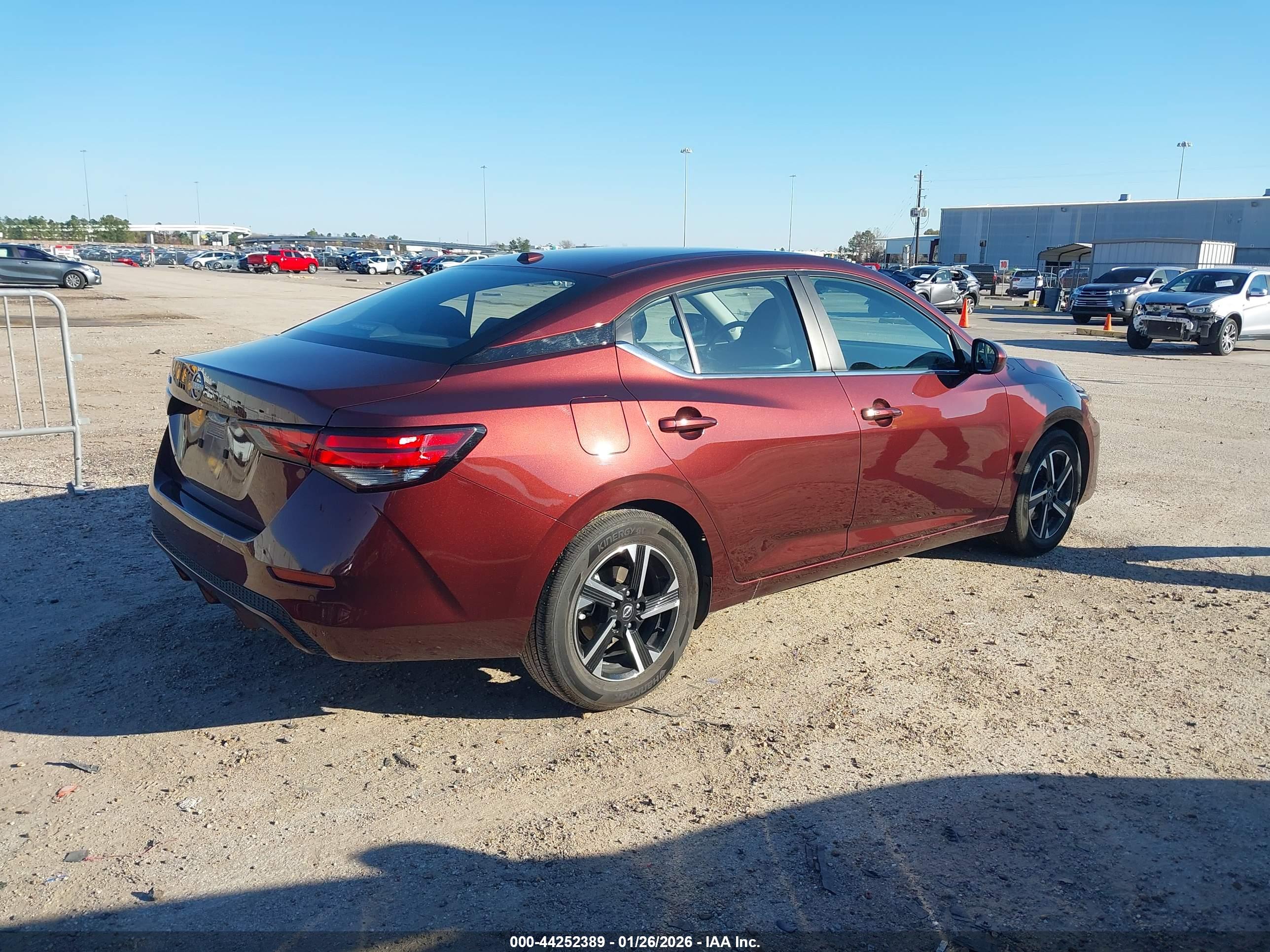 NISSAN SENTRA image 4