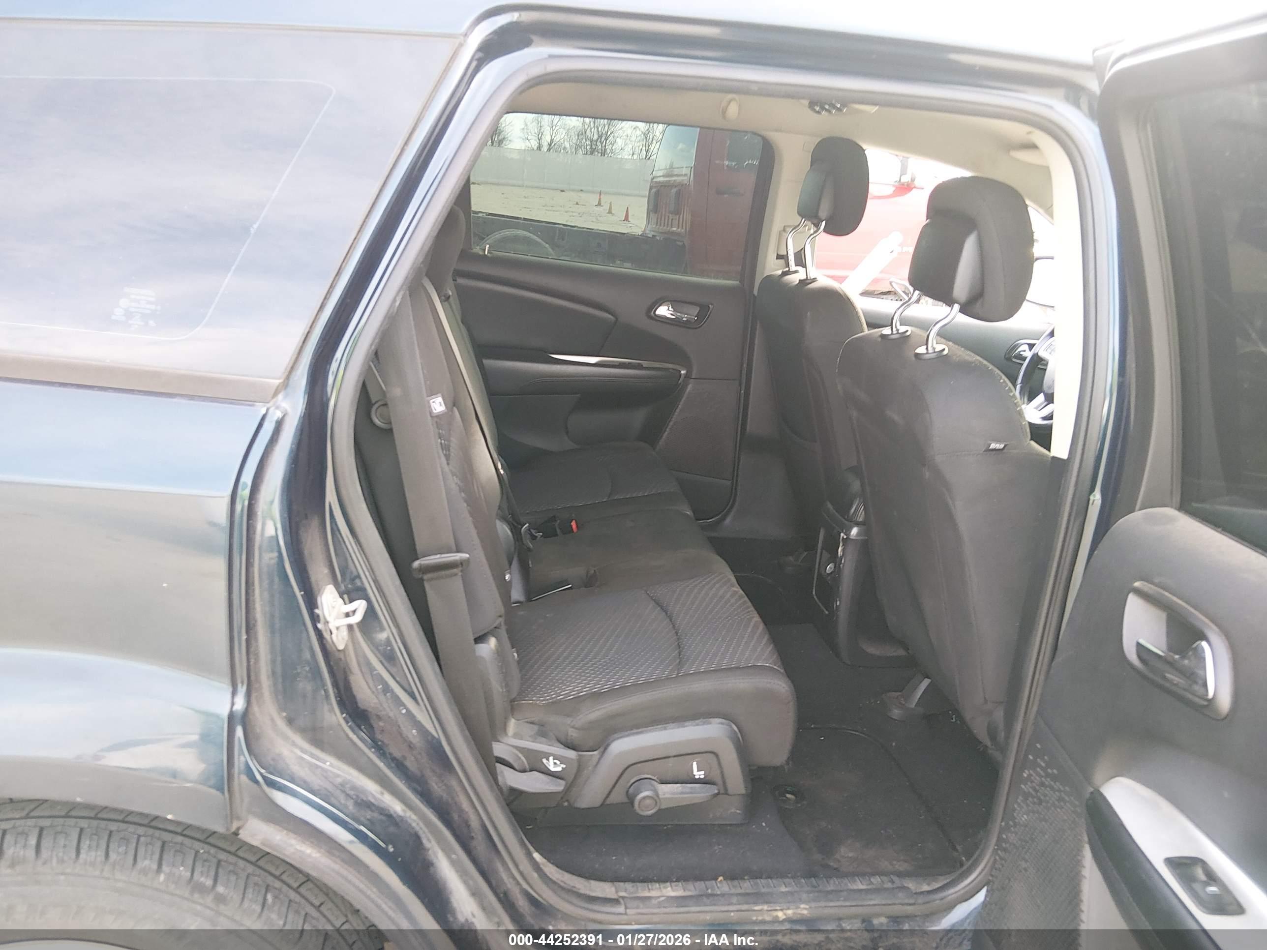 DODGE JOURNEY image 8