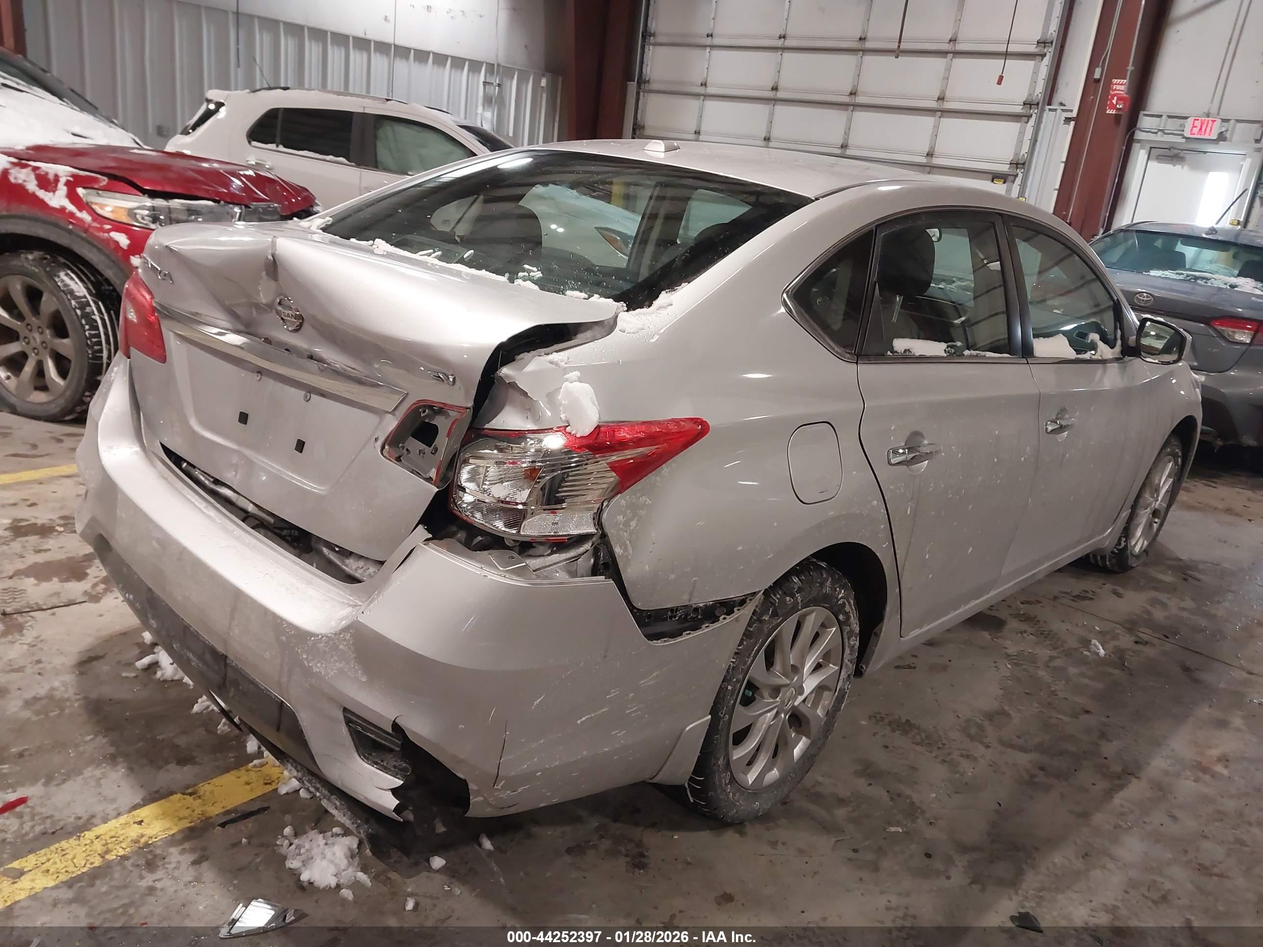 NISSAN SENTRA image 4