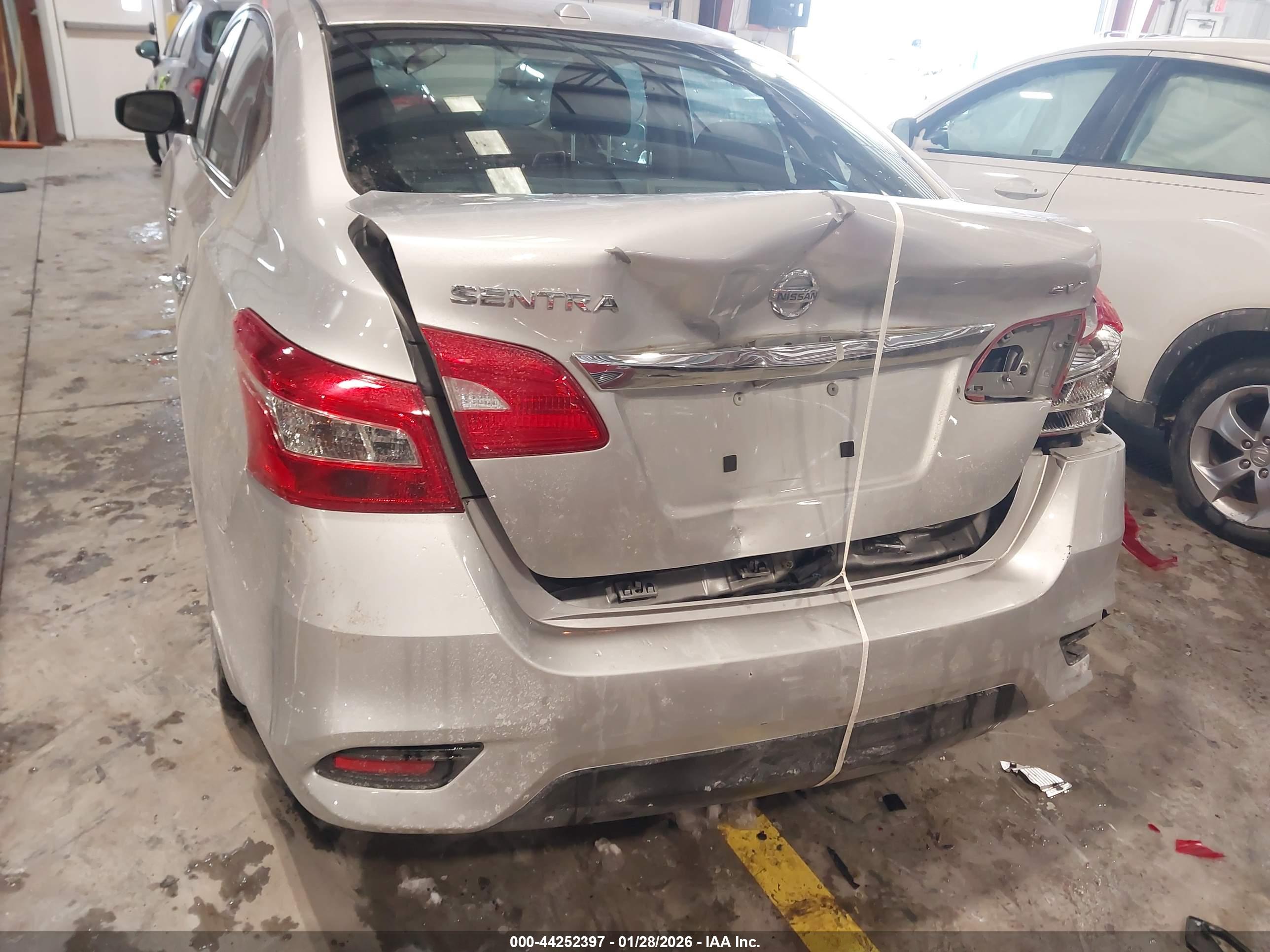 NISSAN SENTRA image 6