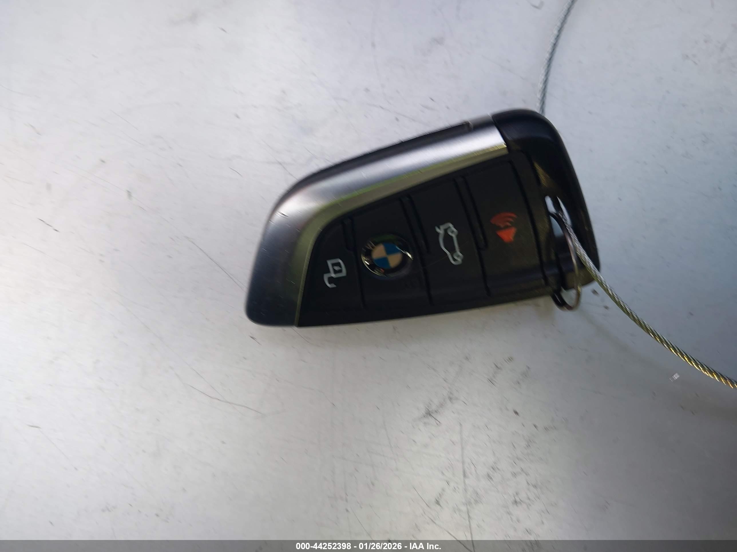 BMW 330I image 11
