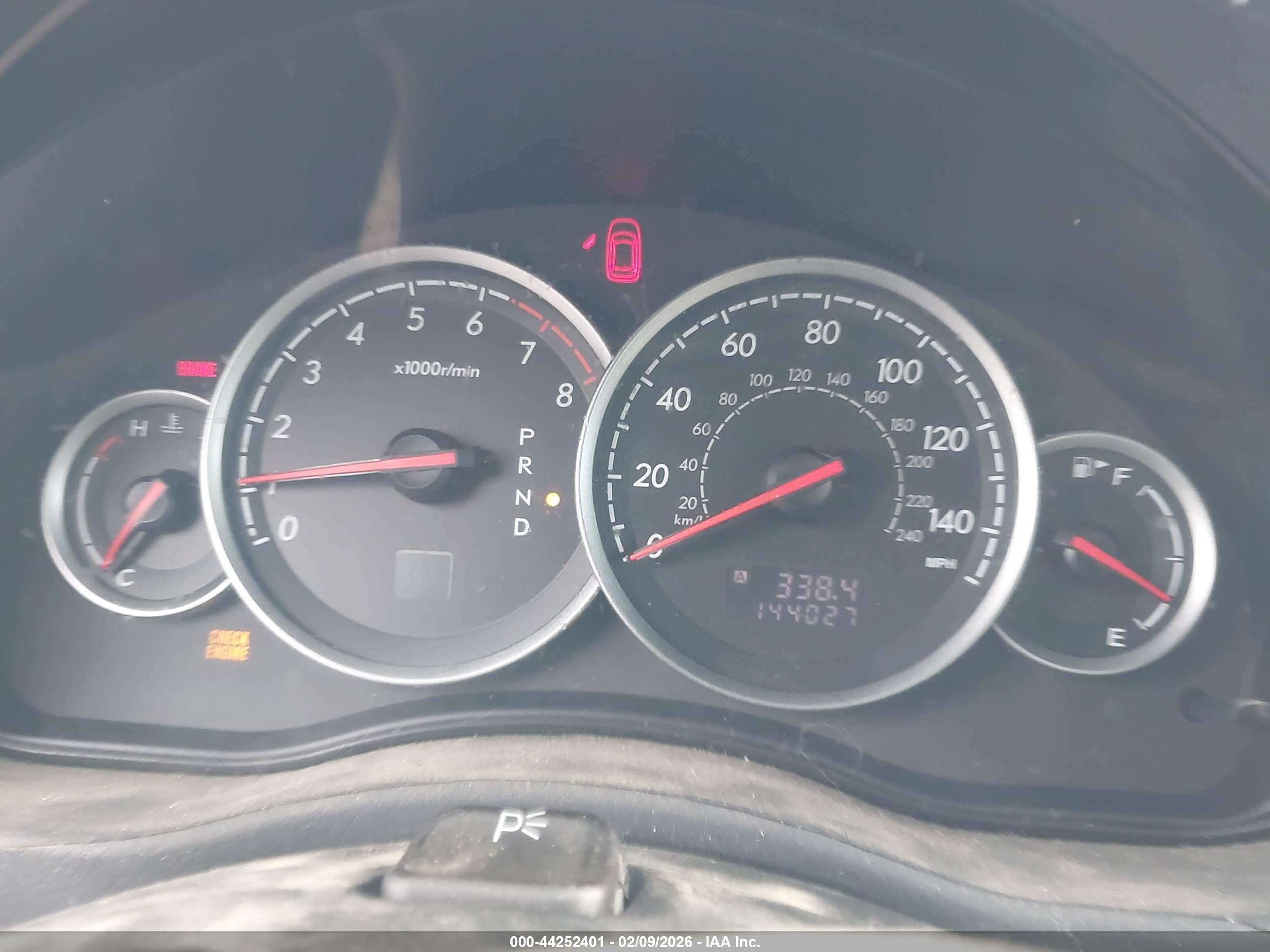 SUBARU OUTBACK image 7