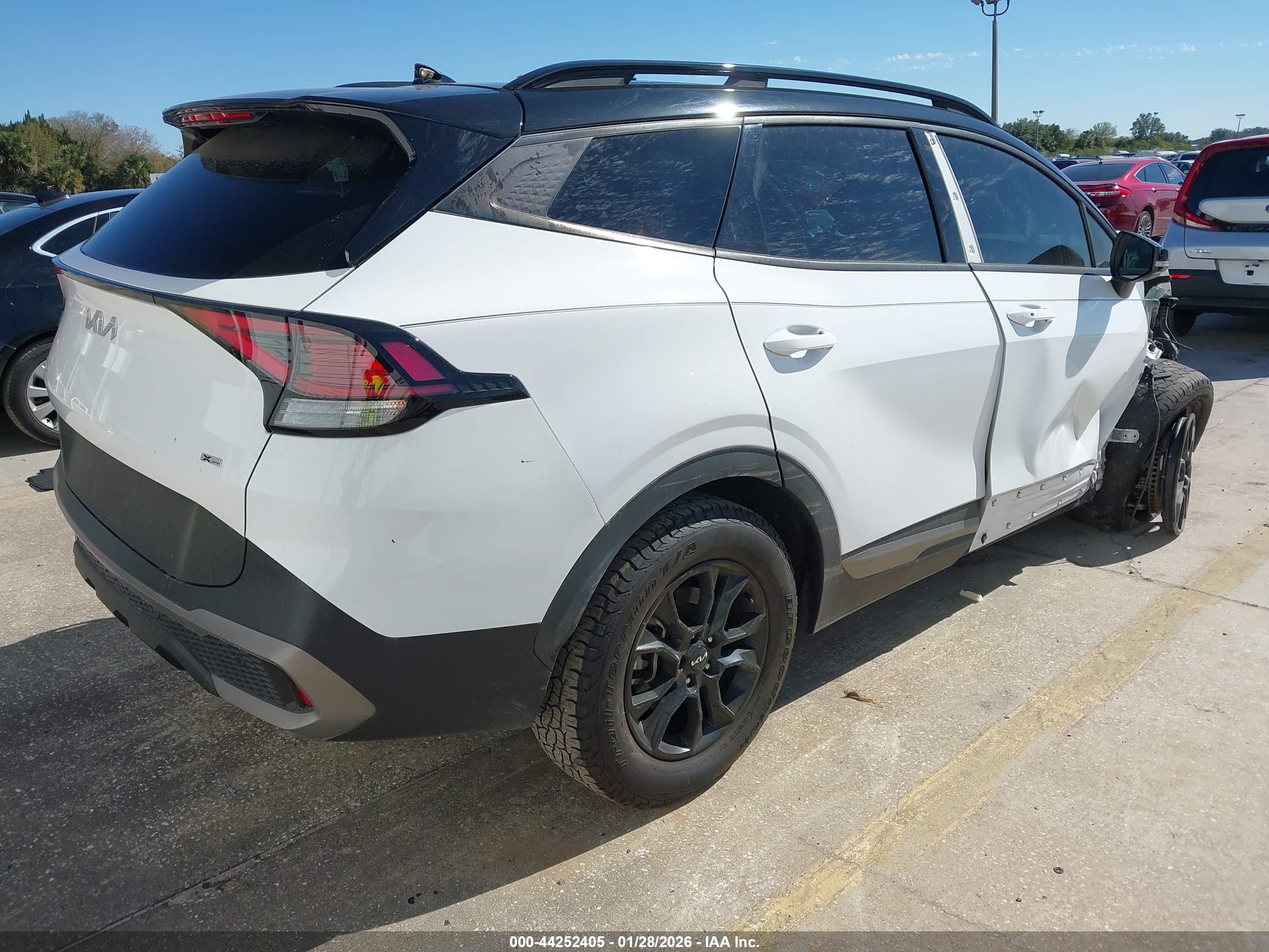 KIA SPORTAGE image 4