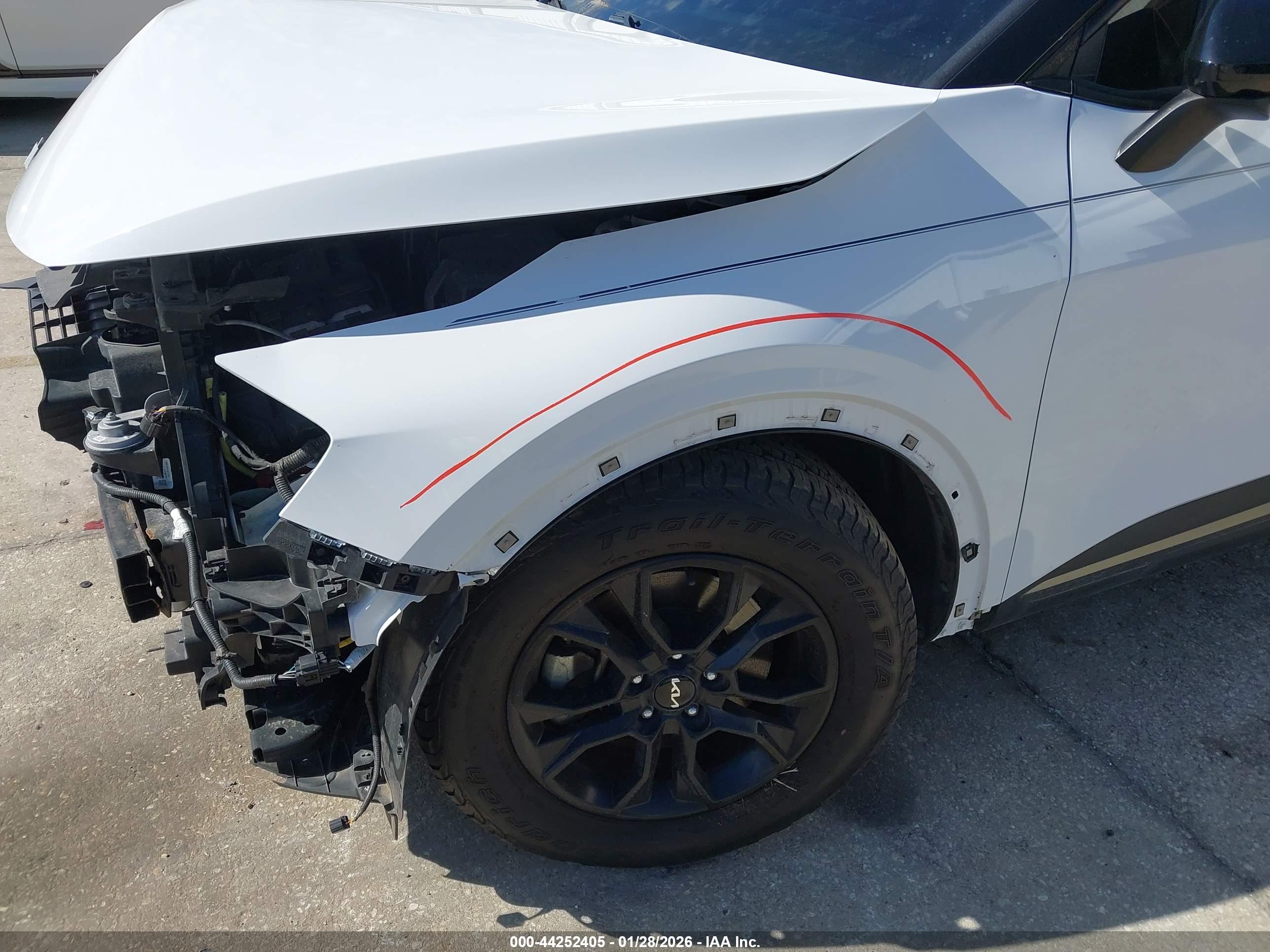 KIA SPORTAGE image 6