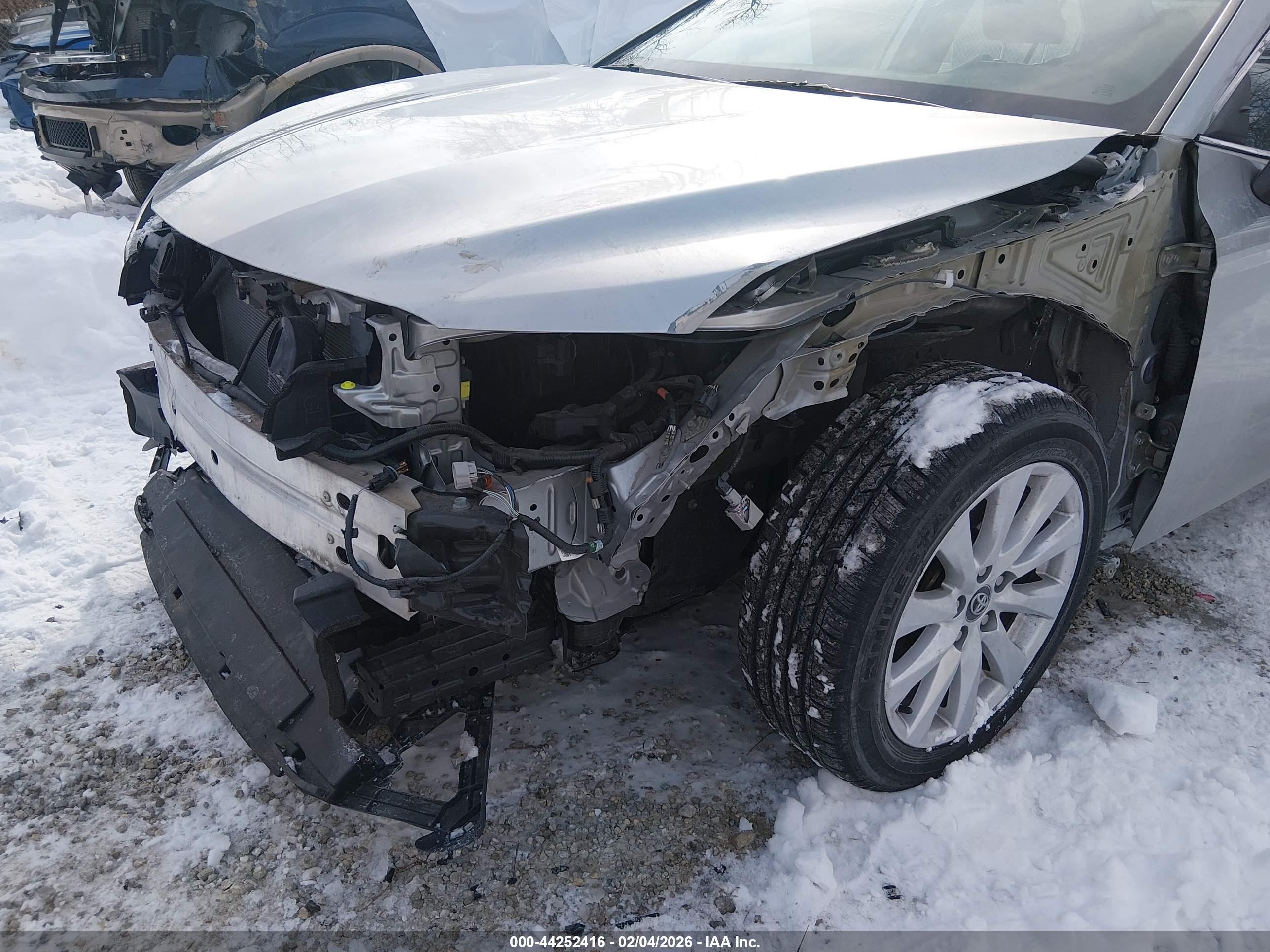 TOYOTA CAMRY image 6