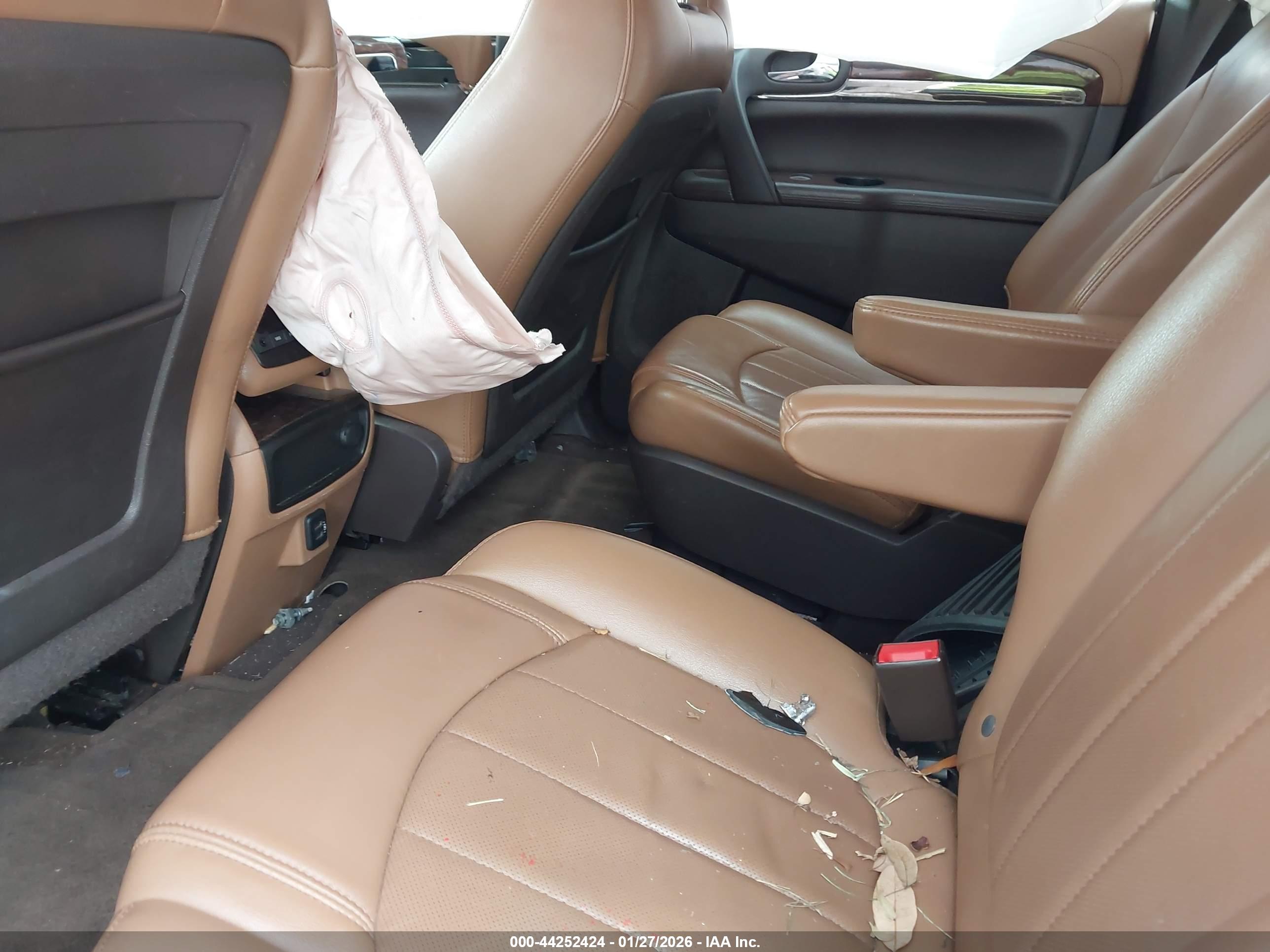 BUICK ENCLAVE image 8