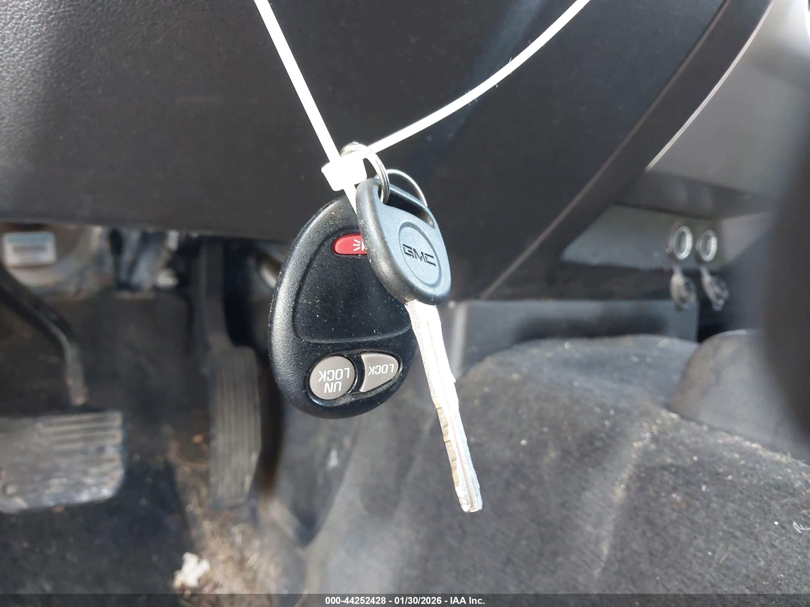 GMC CANYON image 11