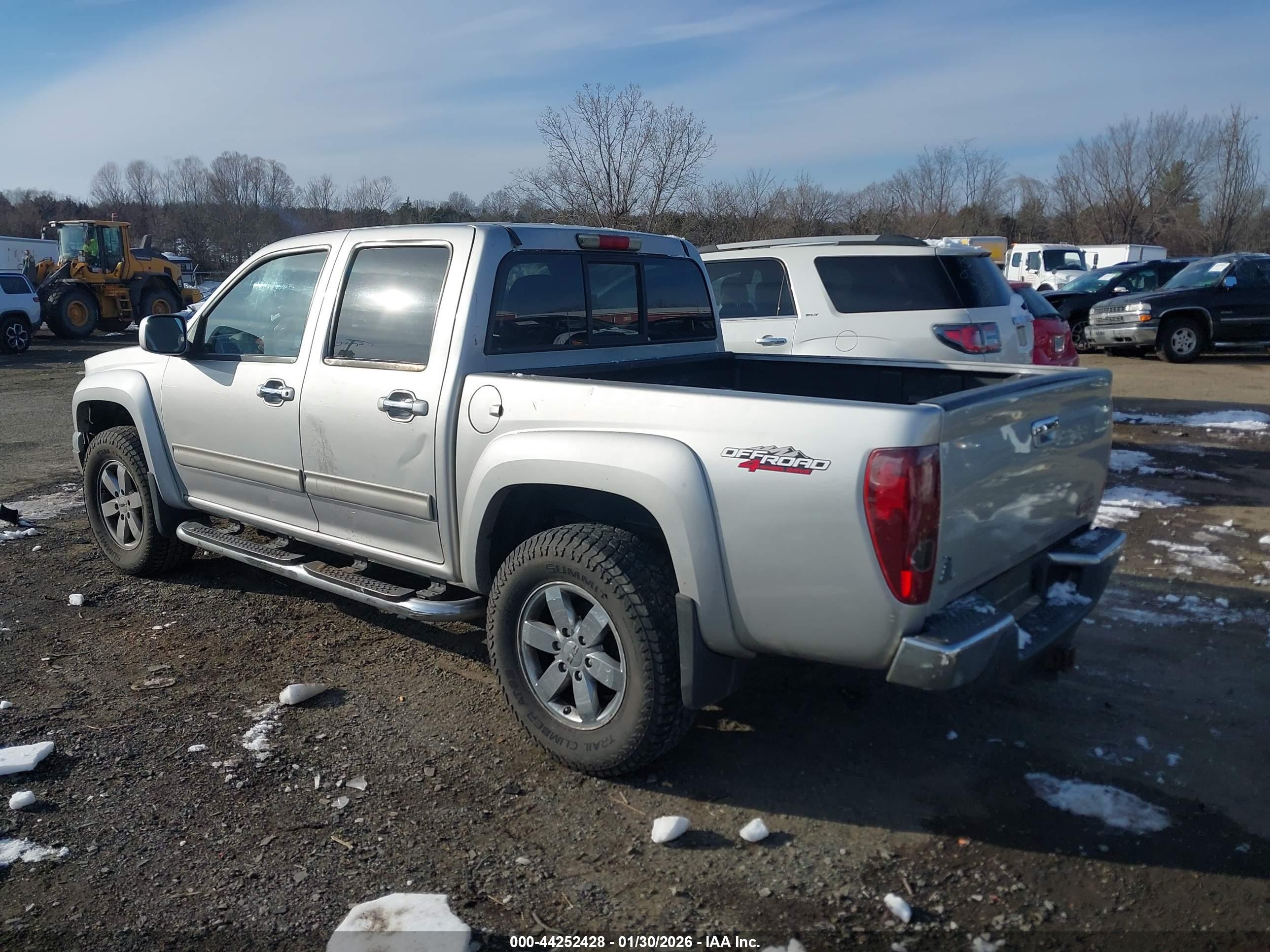 GMC CANYON image 3