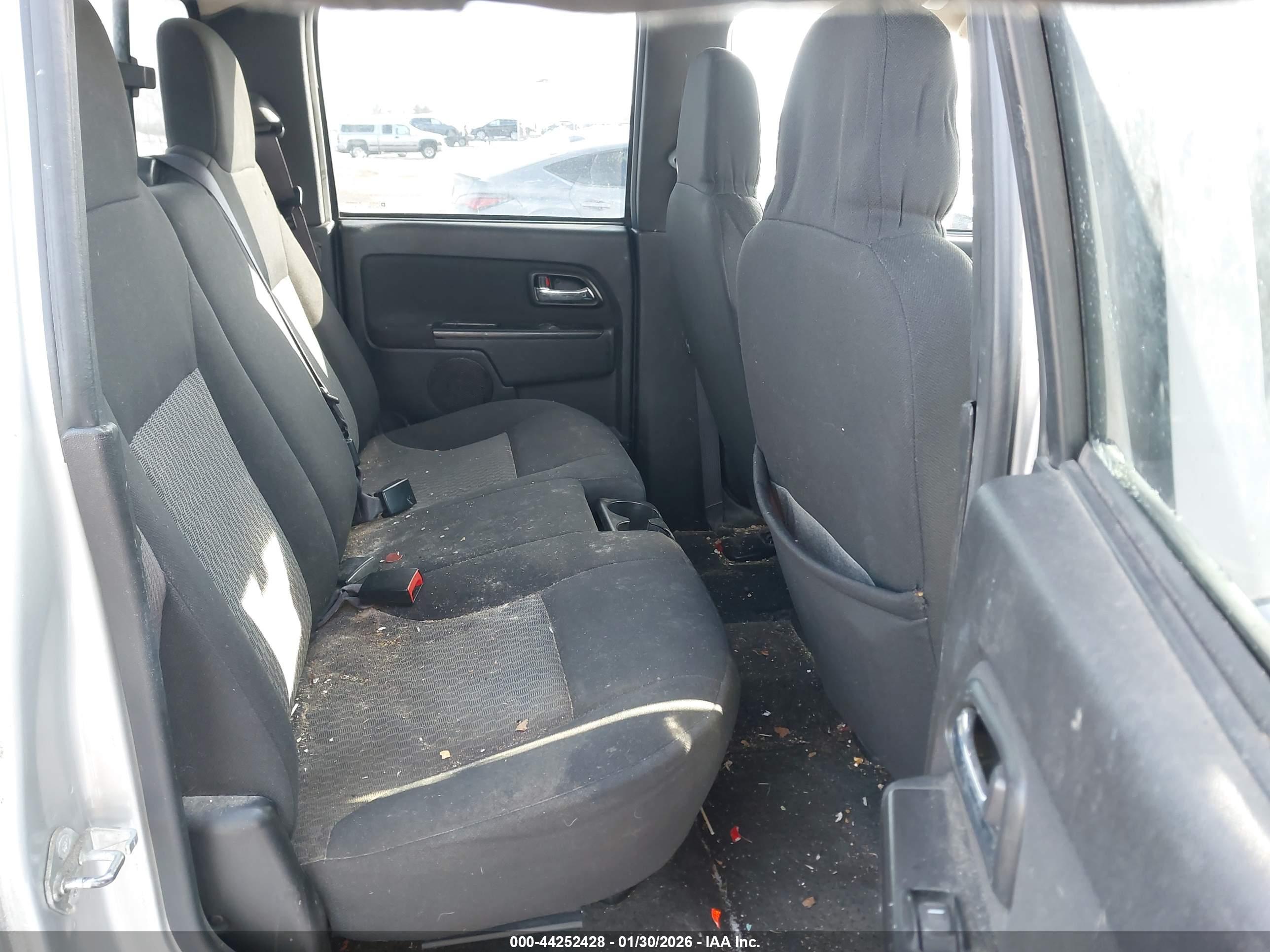GMC CANYON image 8