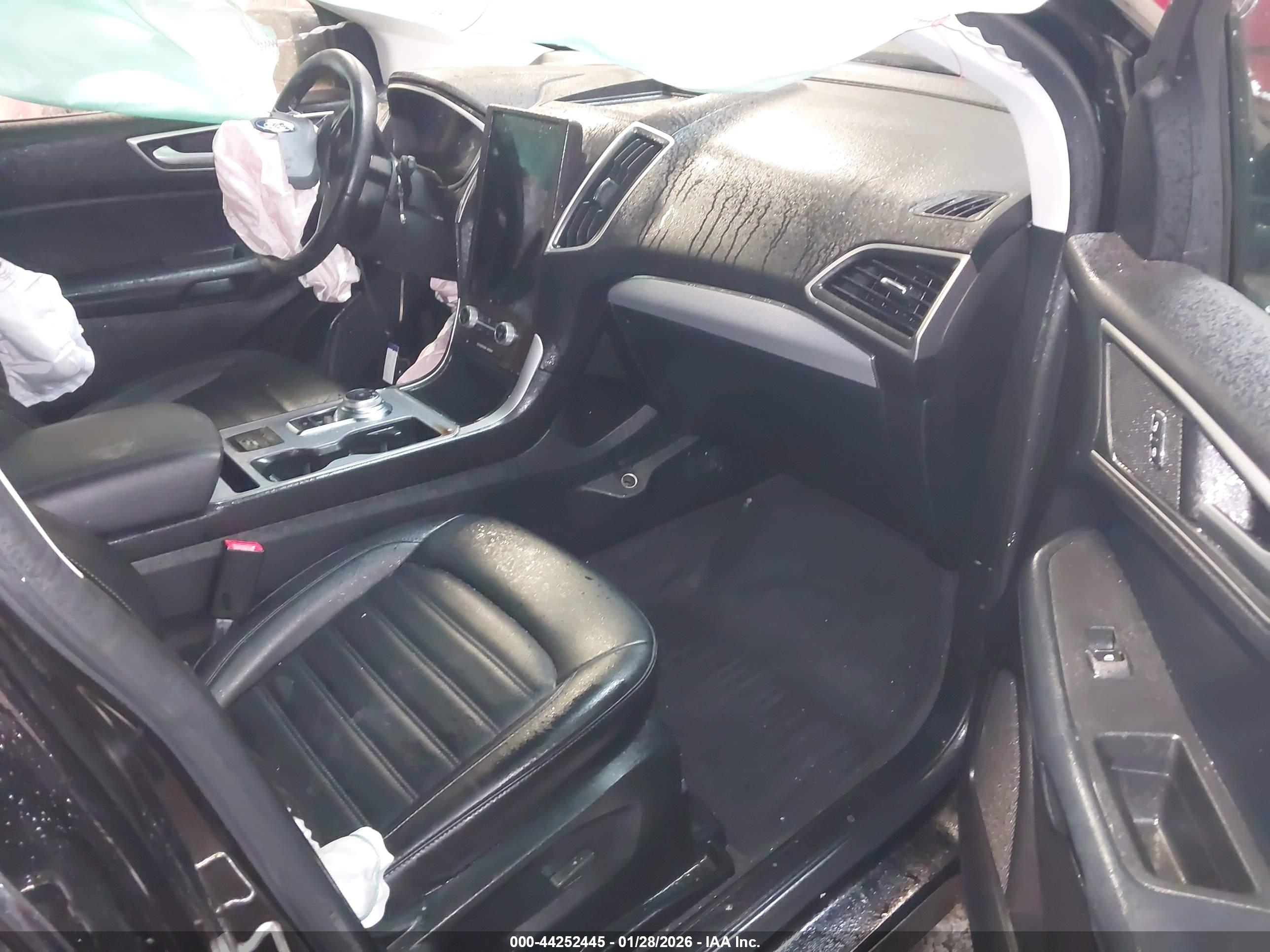 FORD EDGE image 5