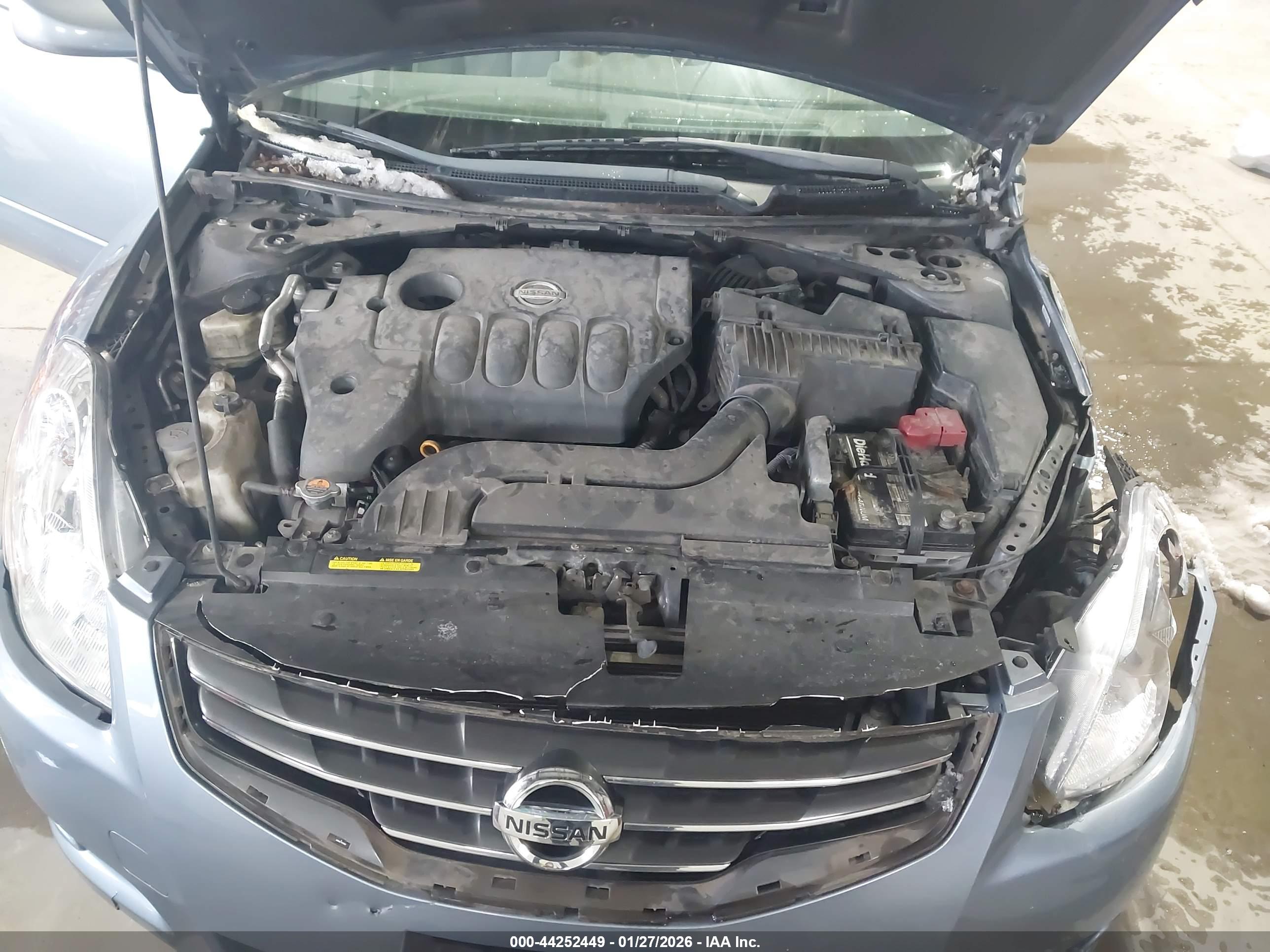 NISSAN ALTIMA image 10