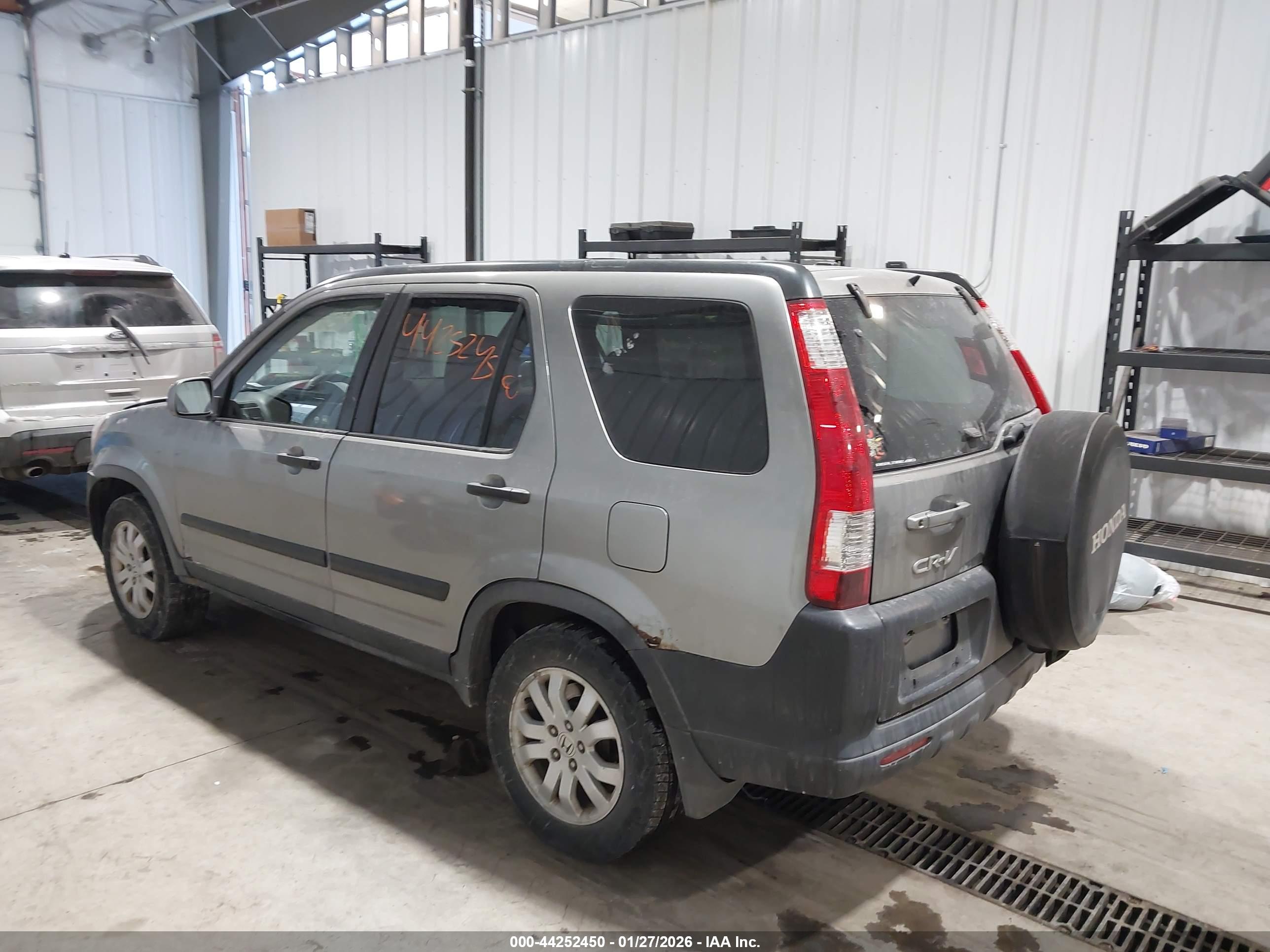 HONDA CR-V image 3