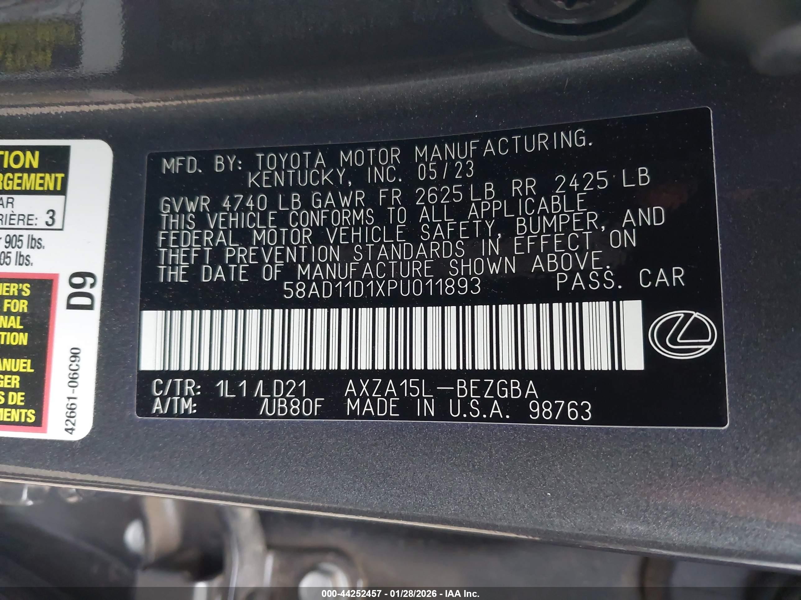 LEXUS ES image 9