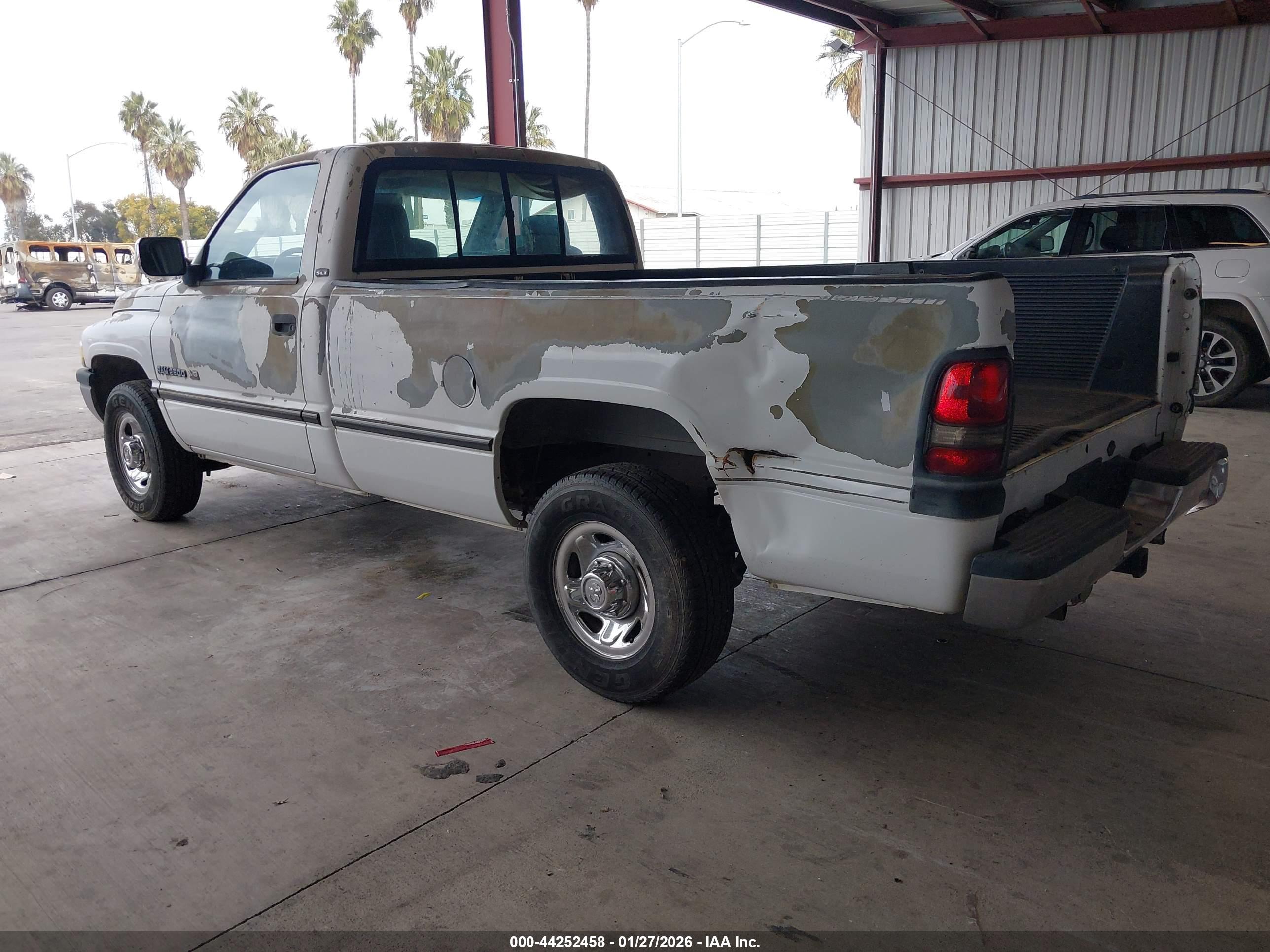 DODGE RAM image 3