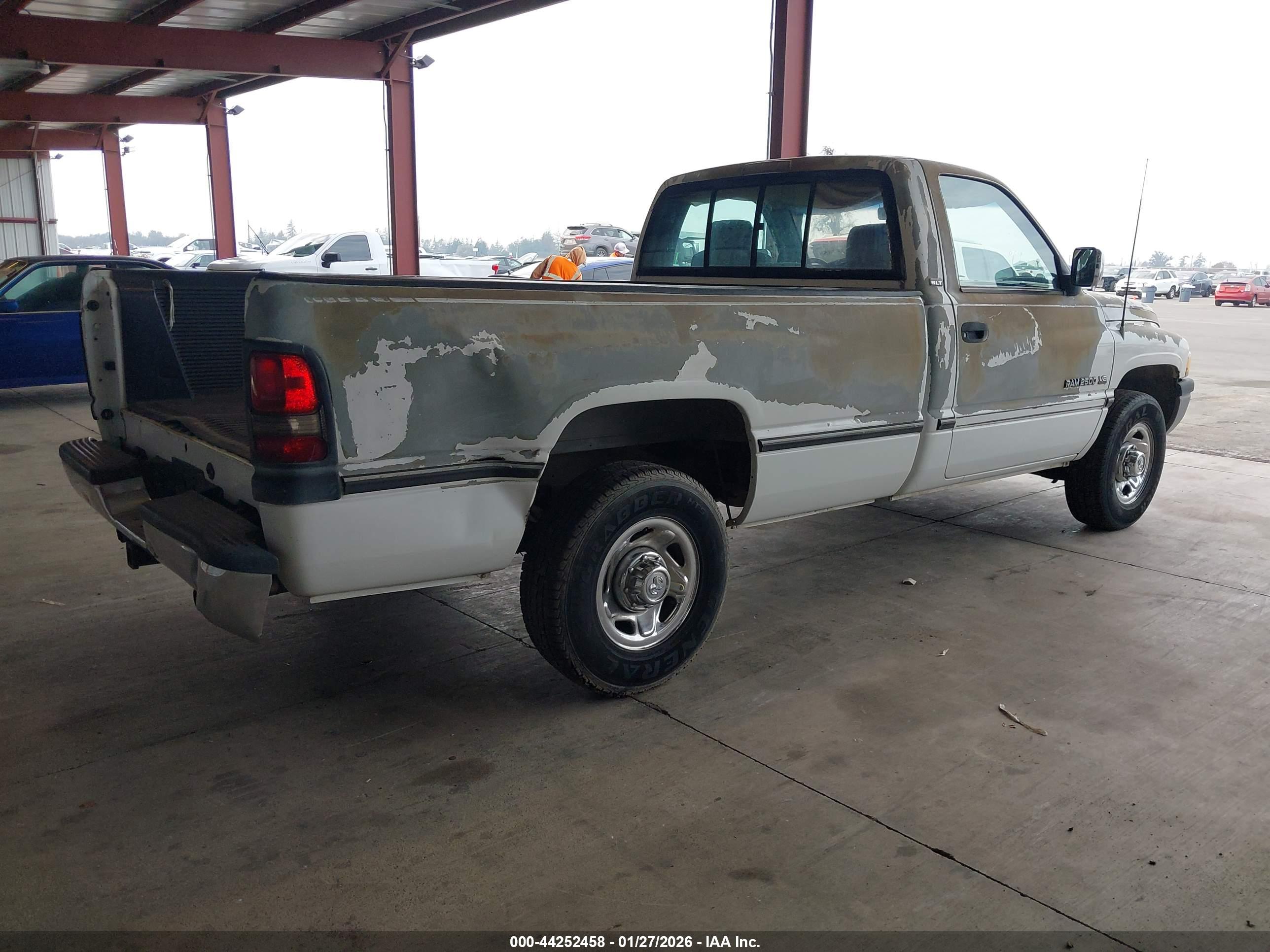 DODGE RAM image 4