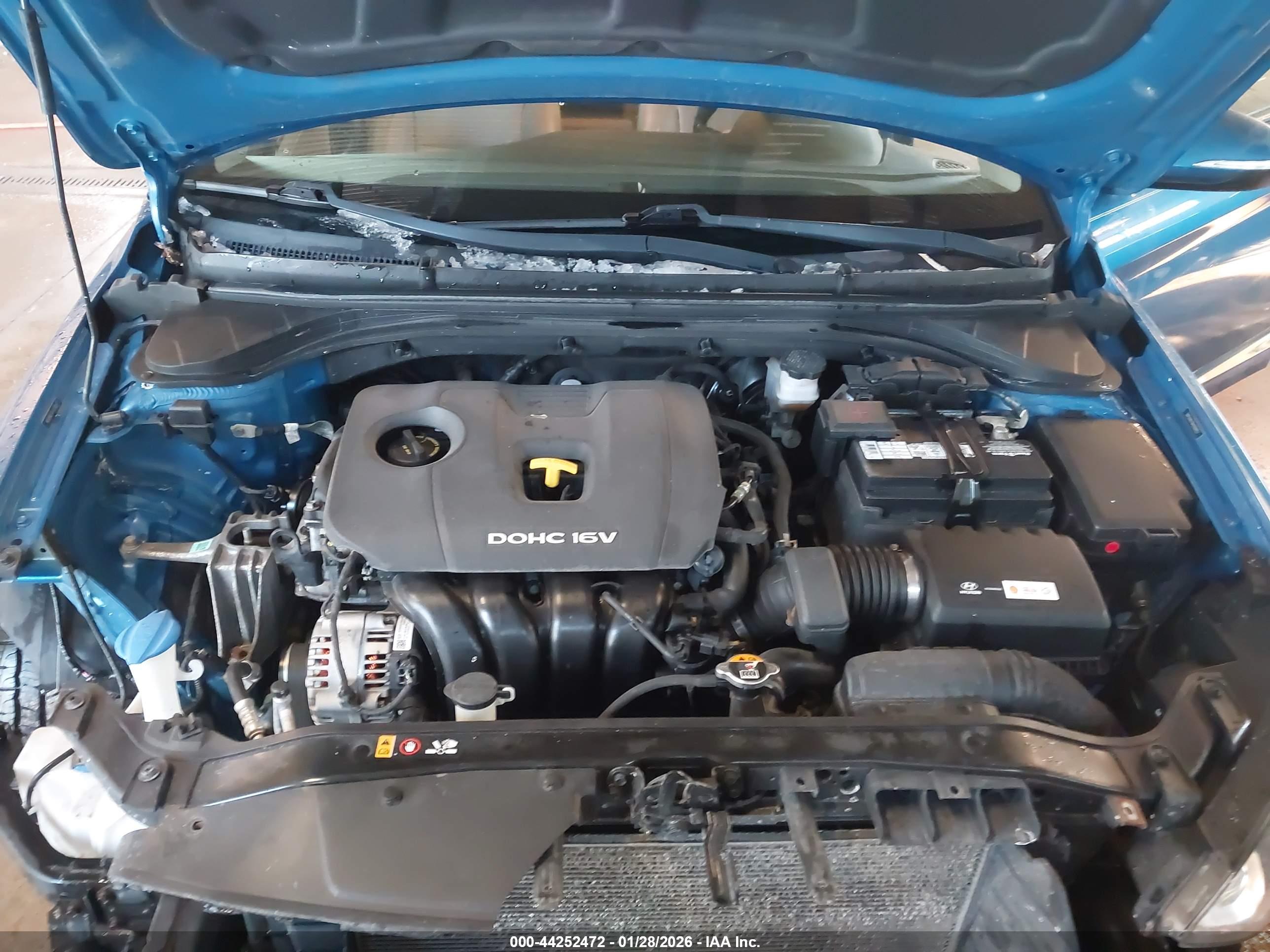 HYUNDAI ELANTRA image 10