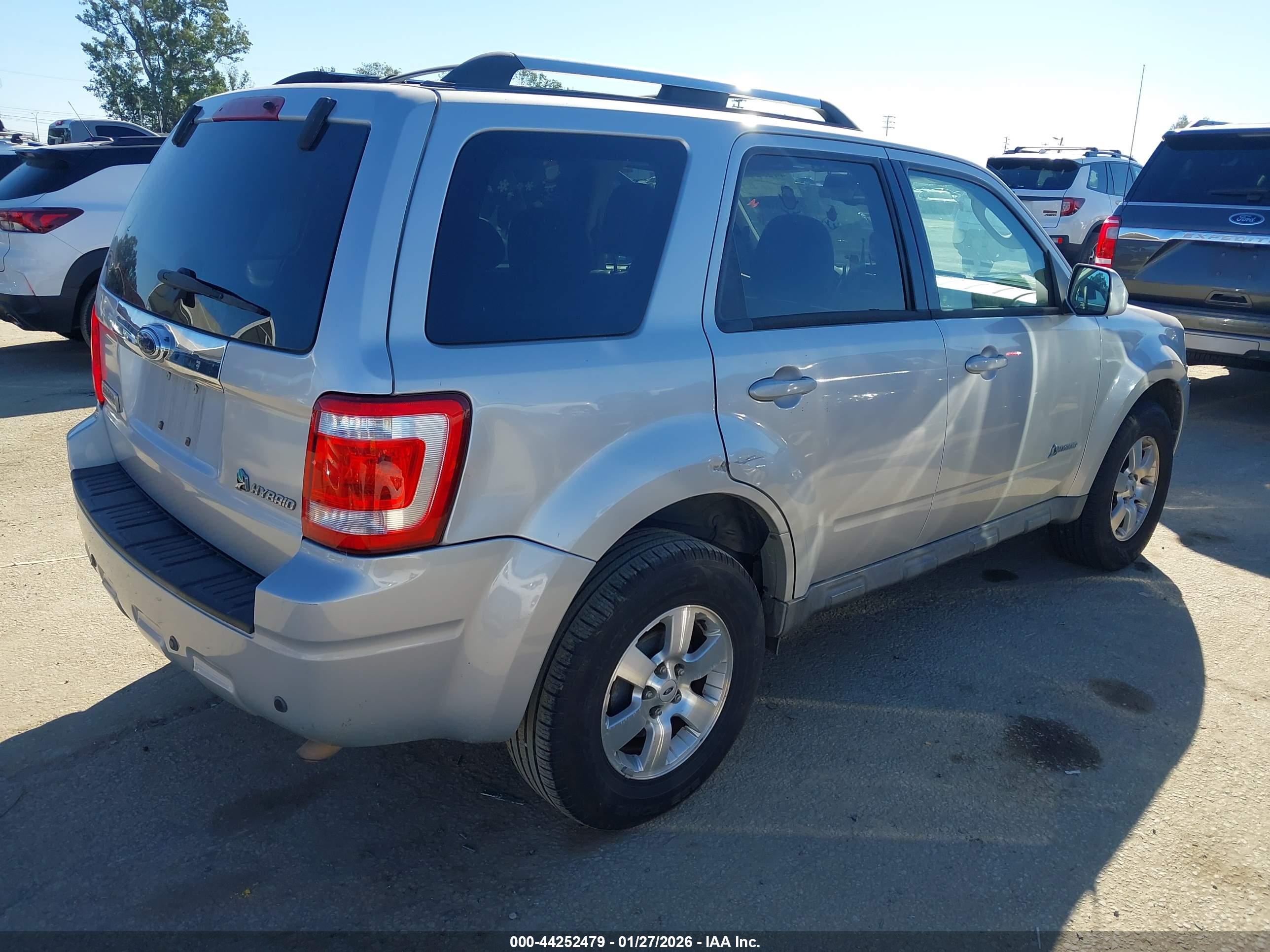 FORD ESCAPE image 4