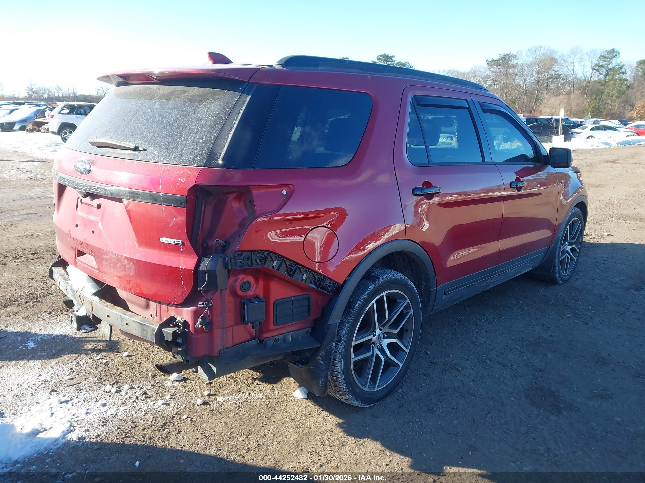 FORD EXPLORER image 4