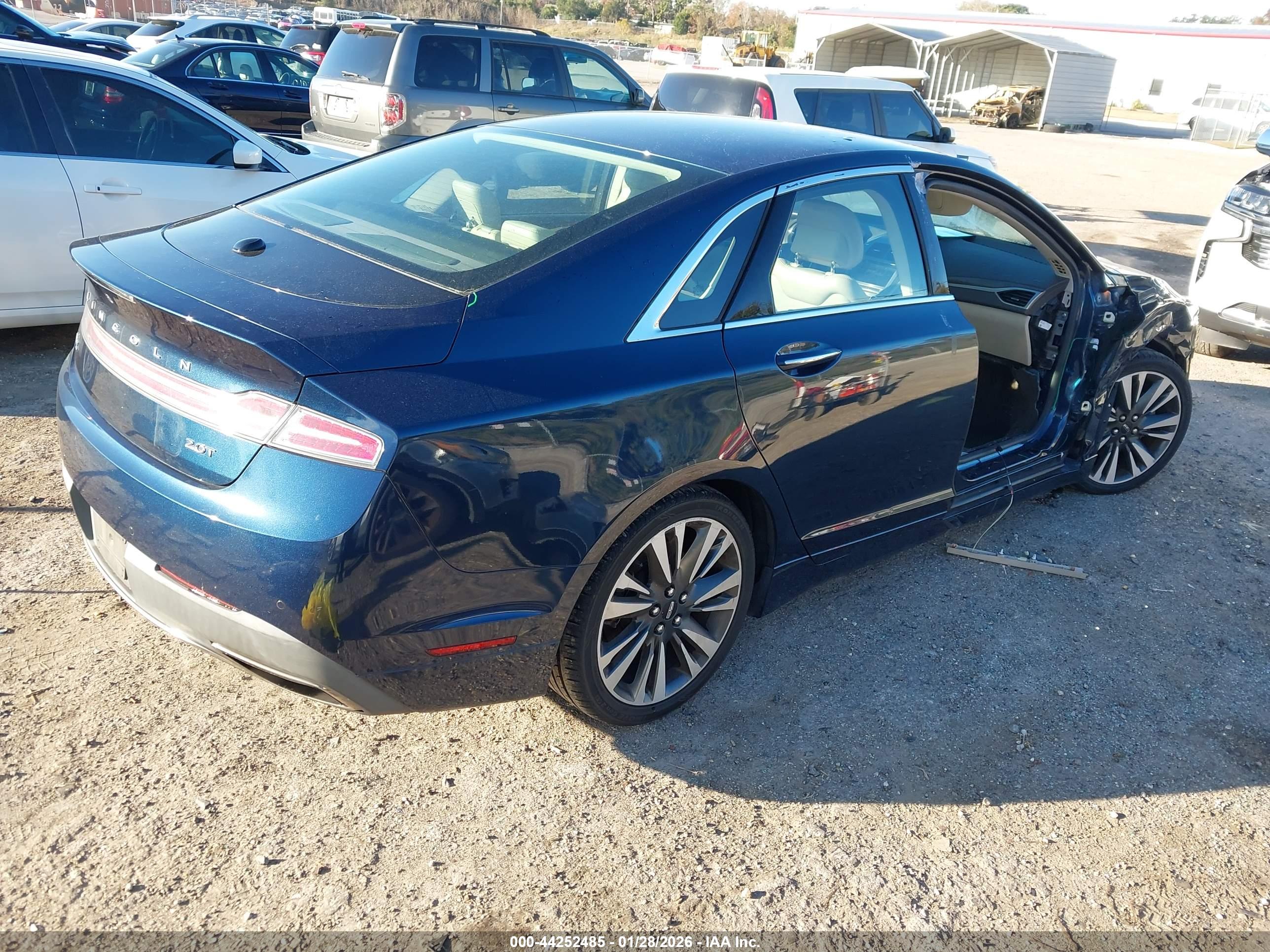 LINCOLN MKZ image 4