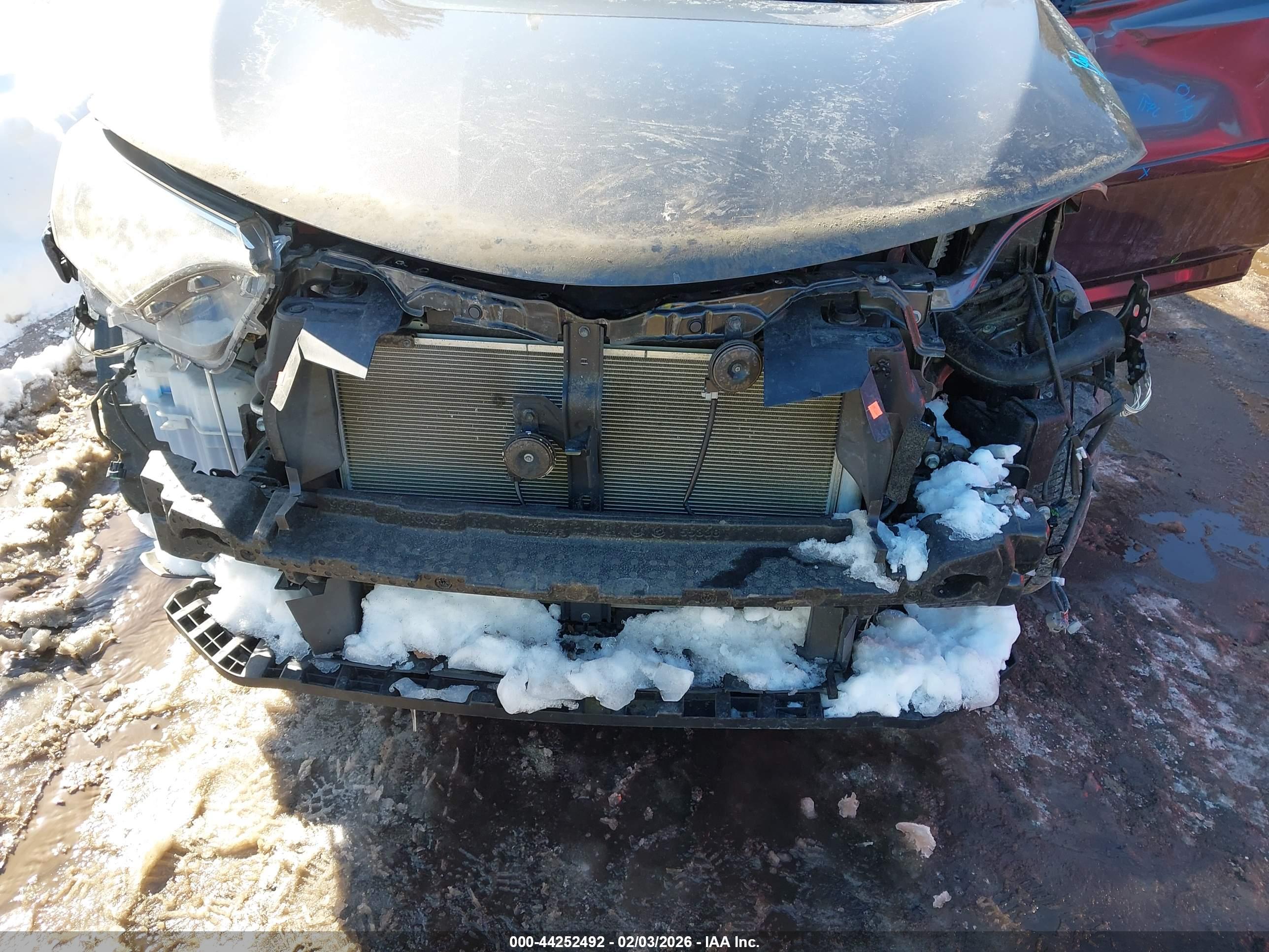 TOYOTA RAV4 image 6