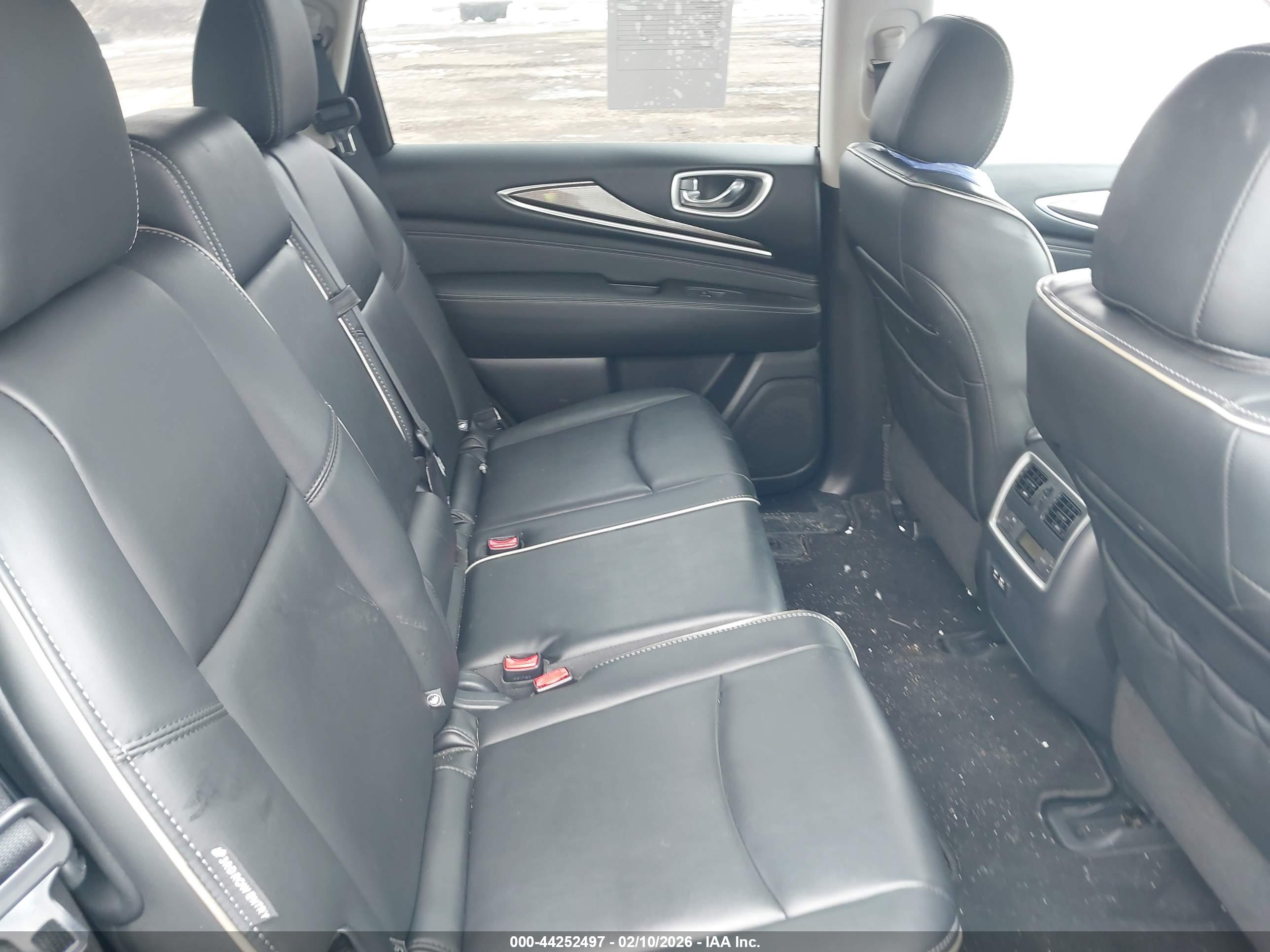 INFINITI QX60 image 8