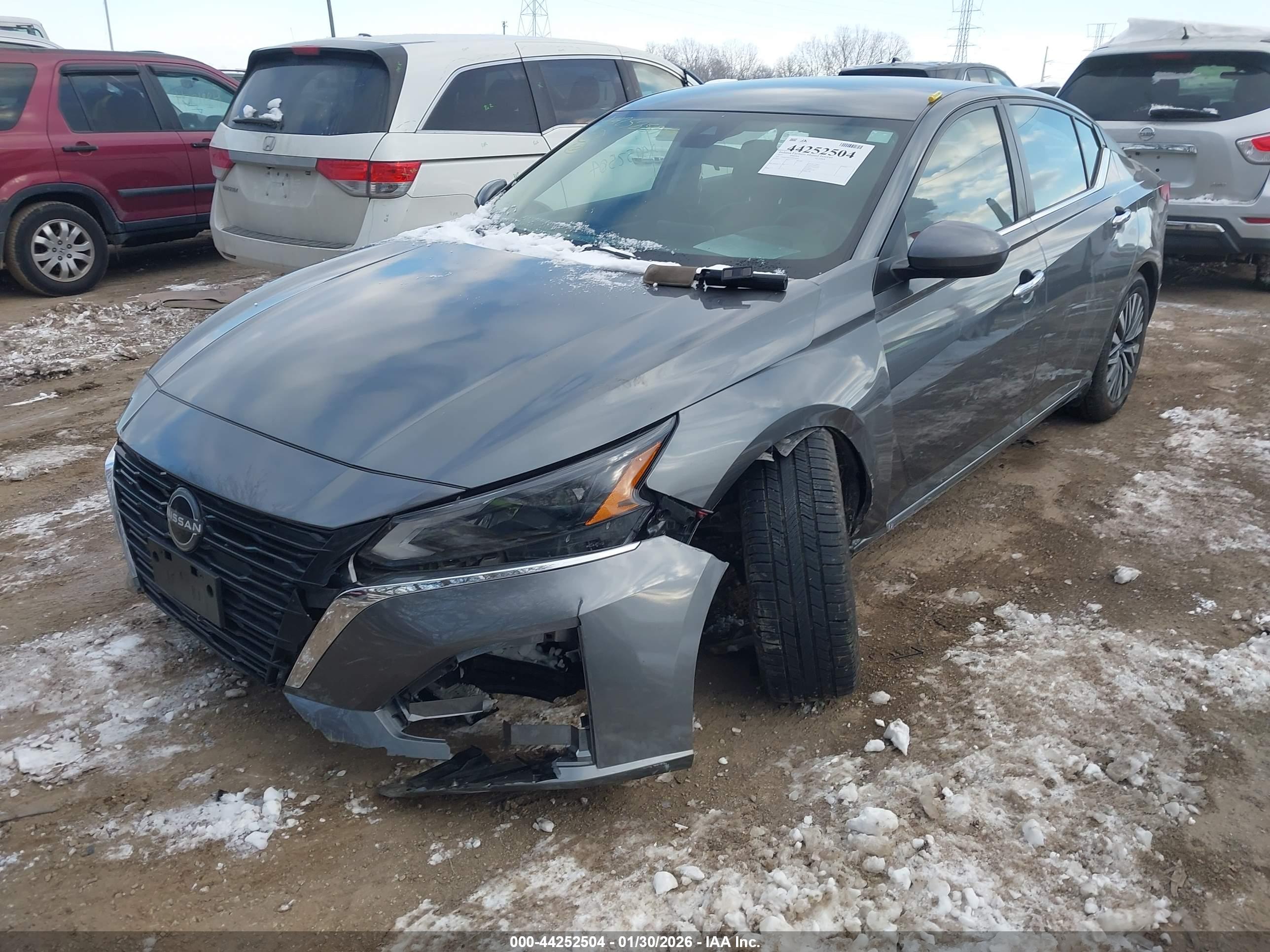 NISSAN ALTIMA image 2