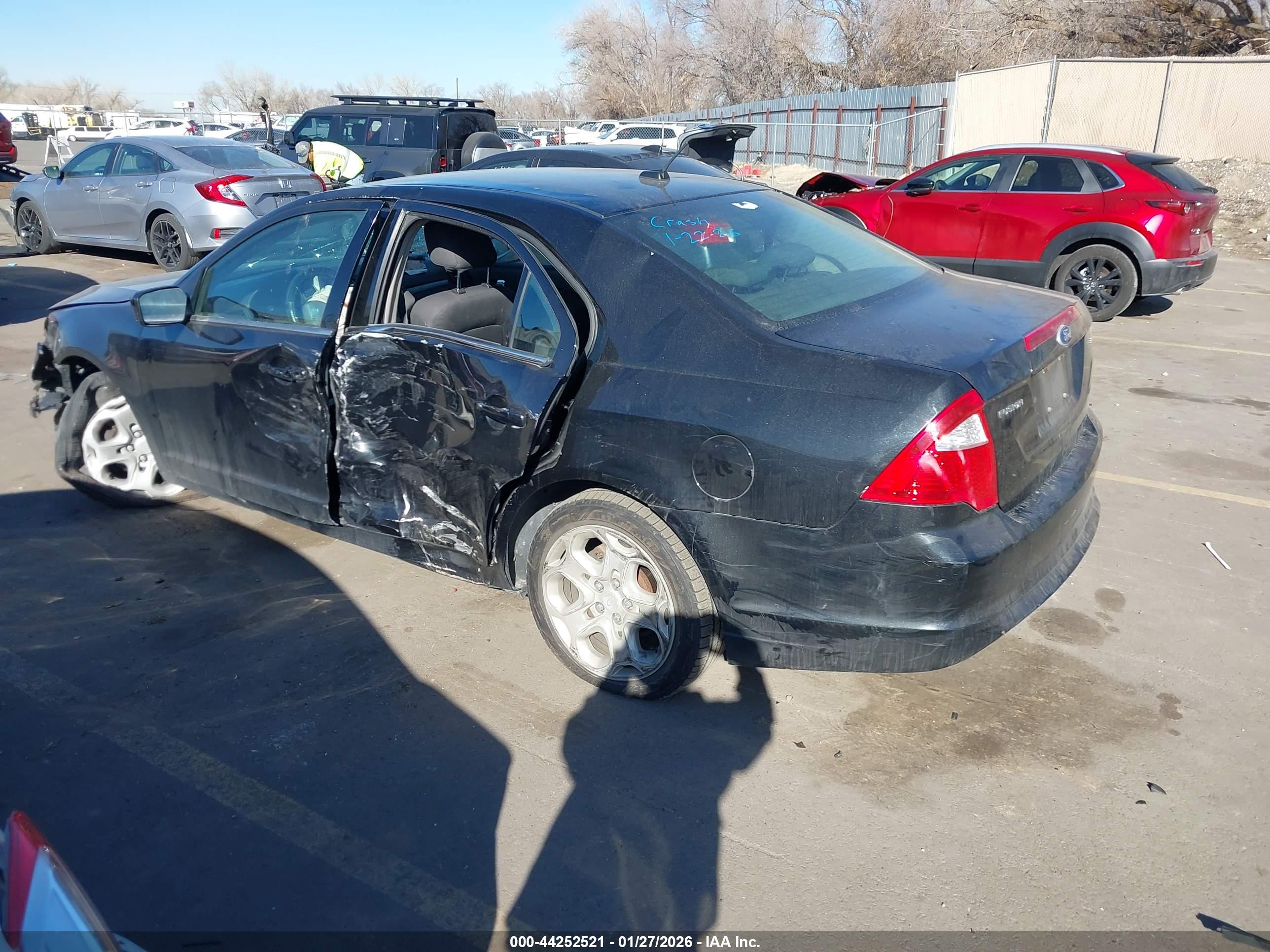 FORD FUSION image 3