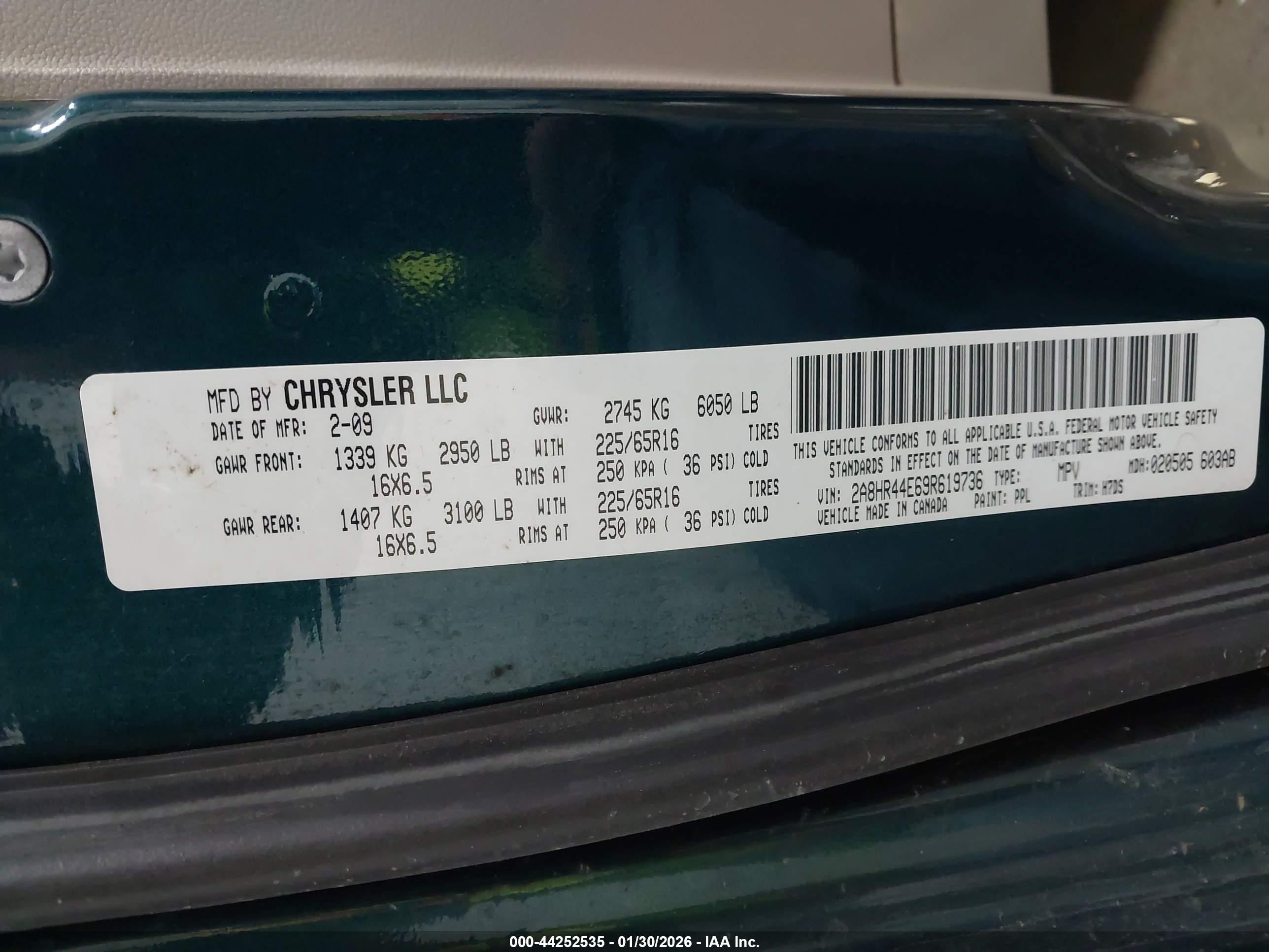 CHRYSLER TOWN image 9