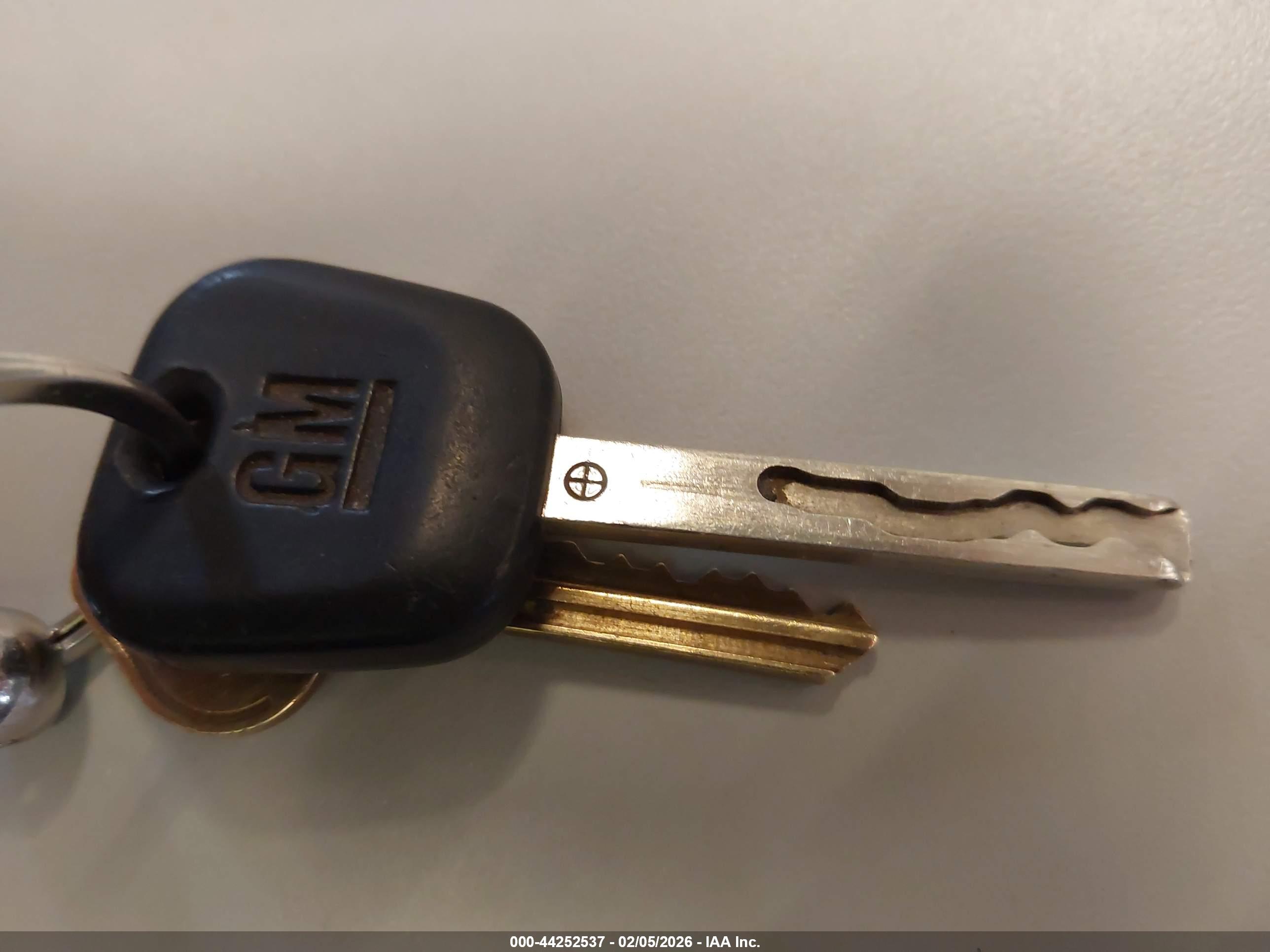 GMC SAVANA image 11