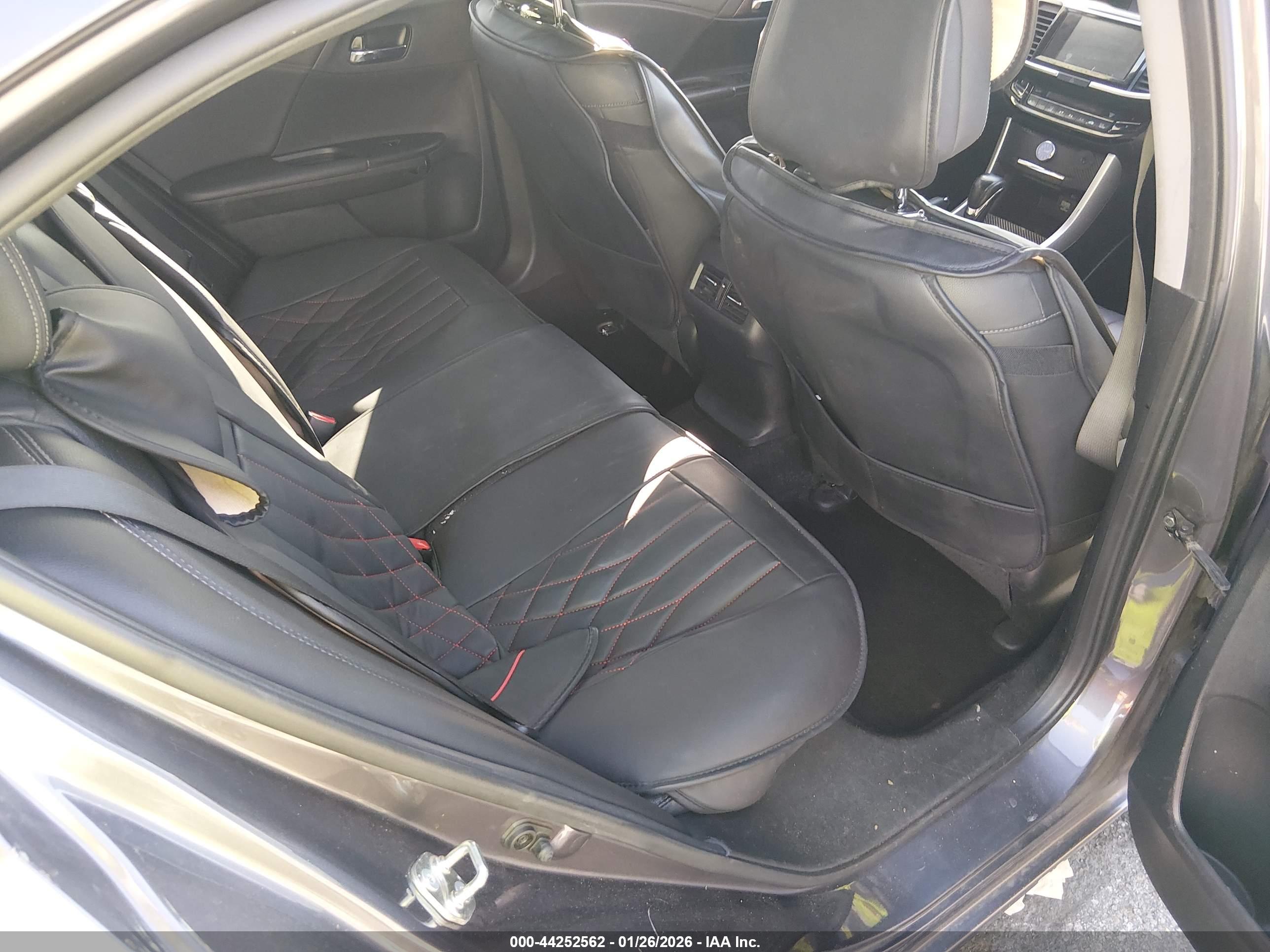 HONDA ACCORD image 8
