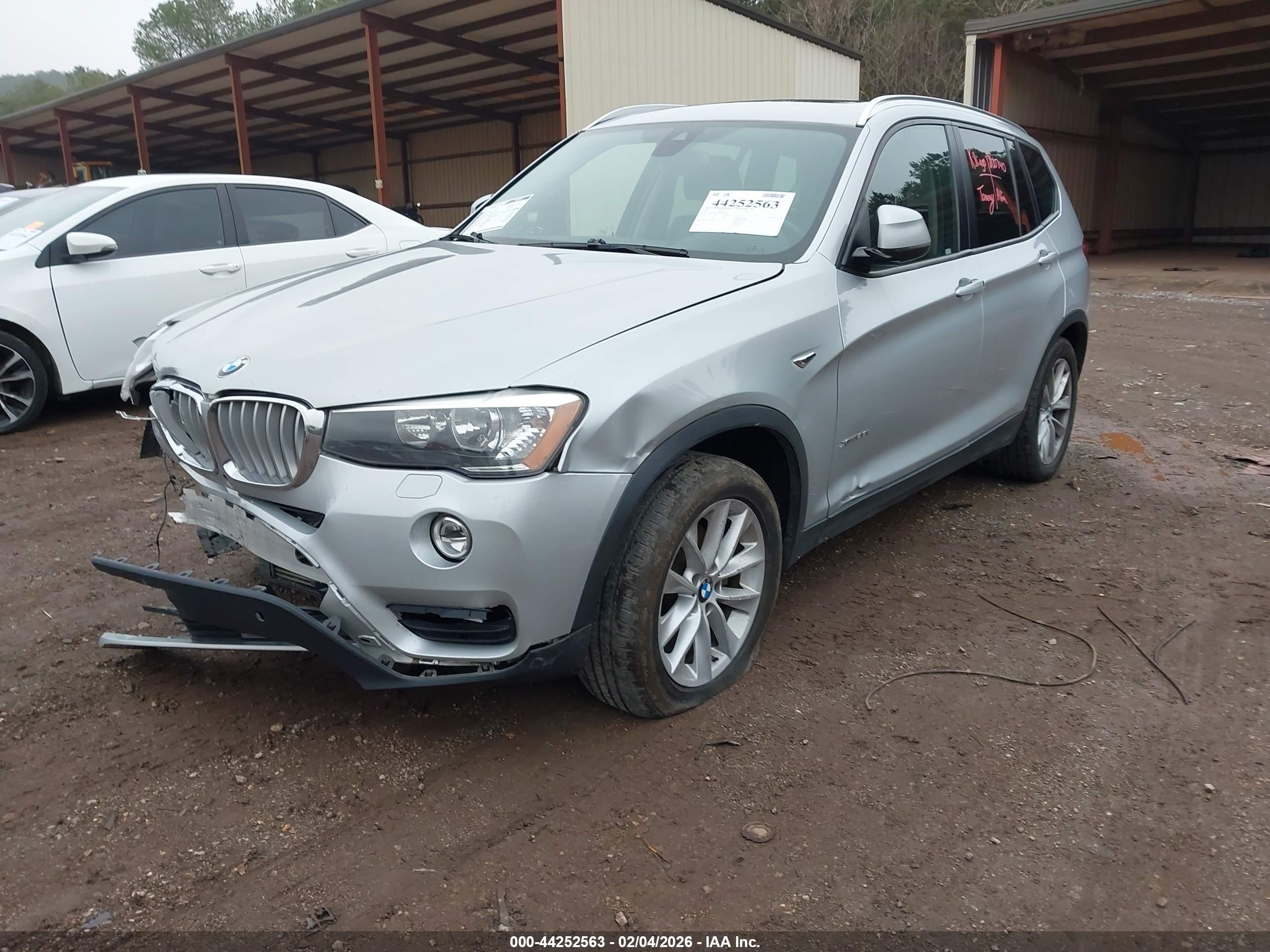 BMW X3 image 2