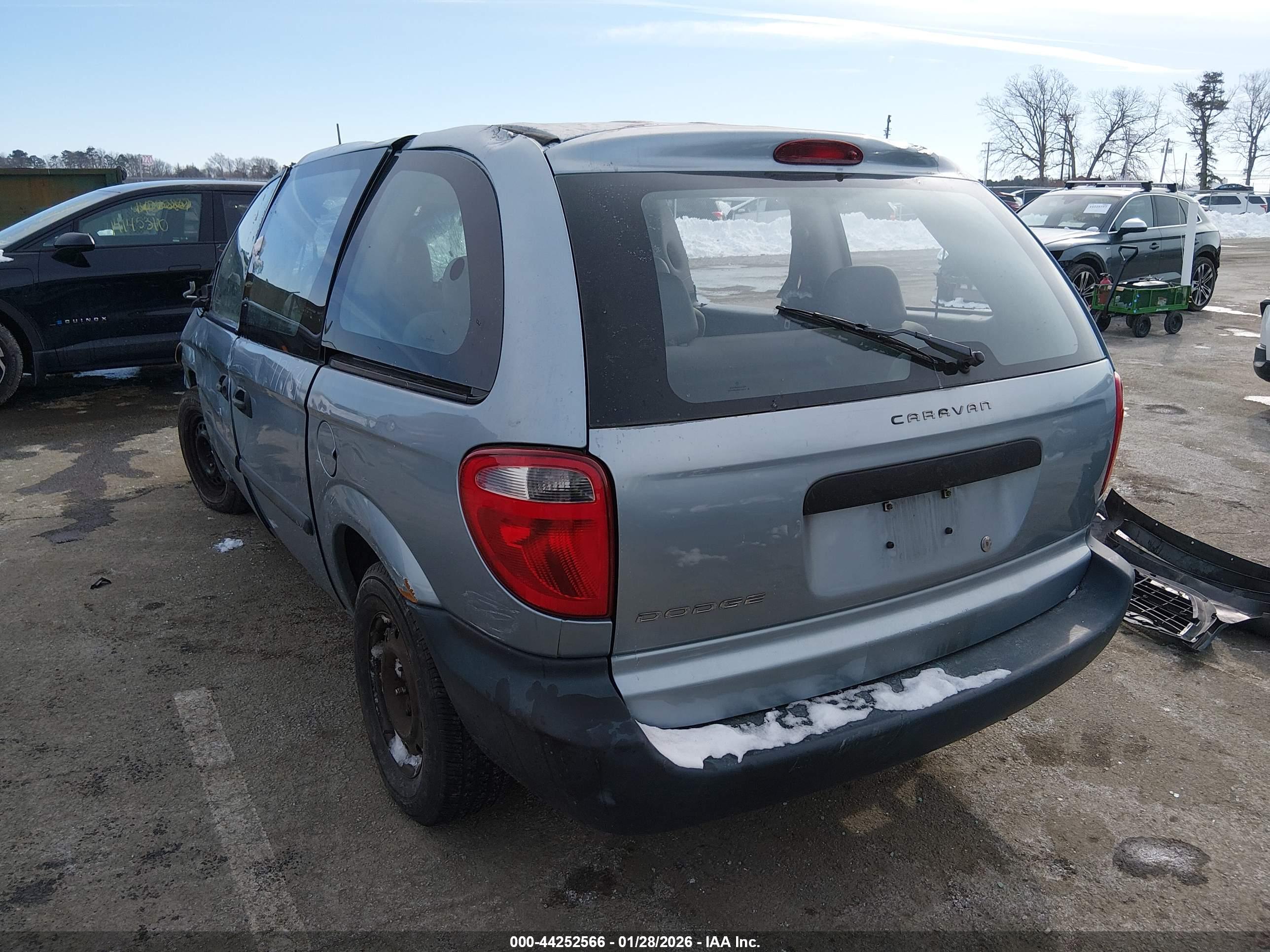 DODGE CARAVAN image 3