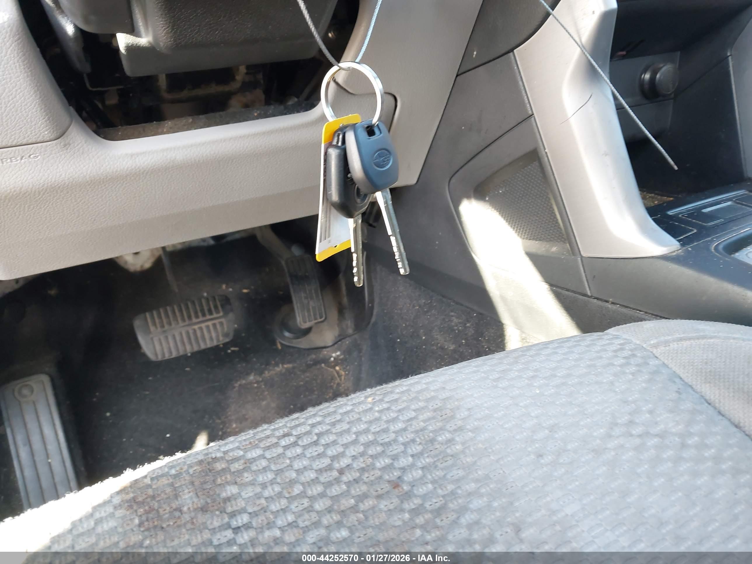 SUBARU FORESTER image 11