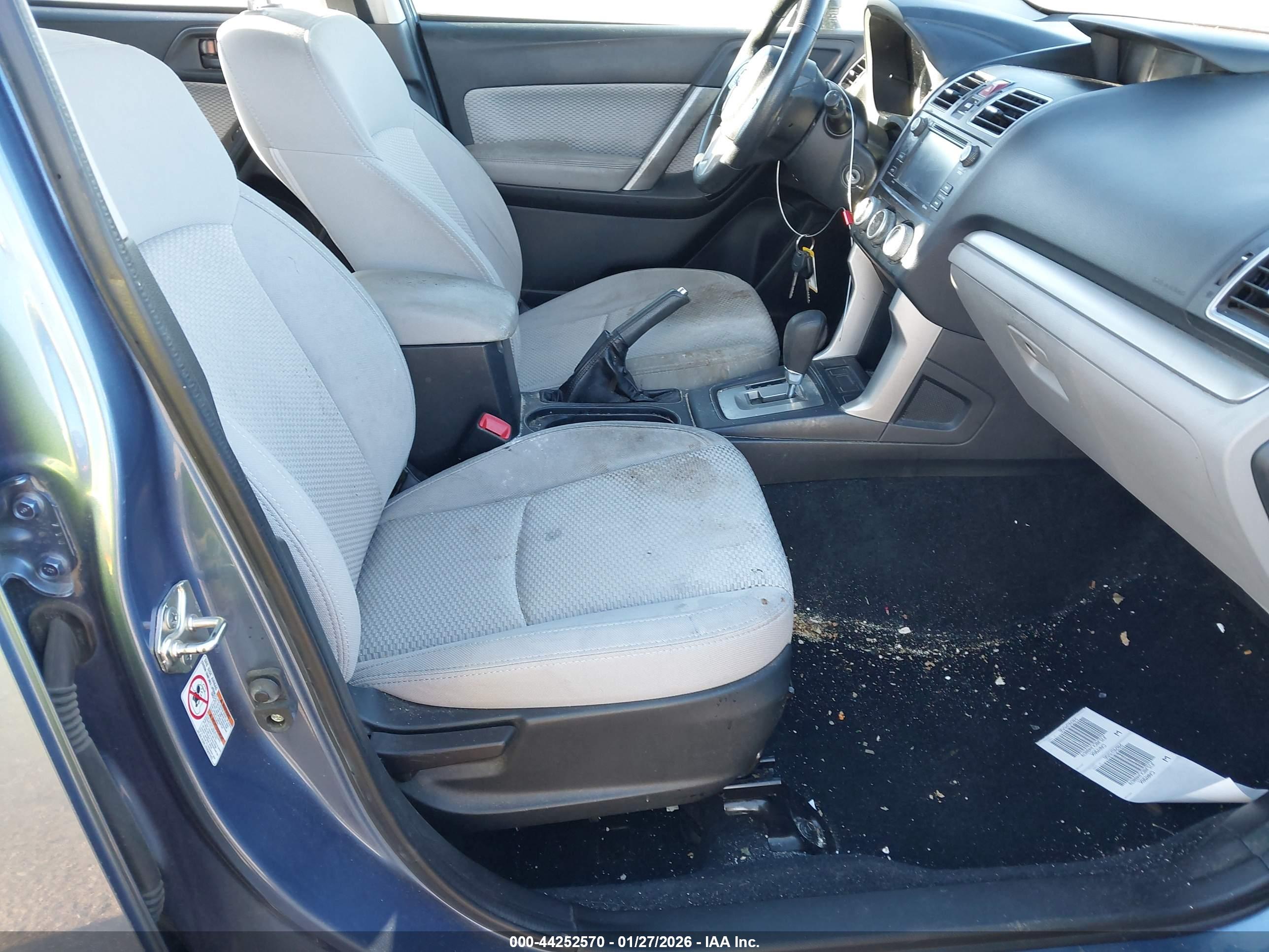 SUBARU FORESTER image 5