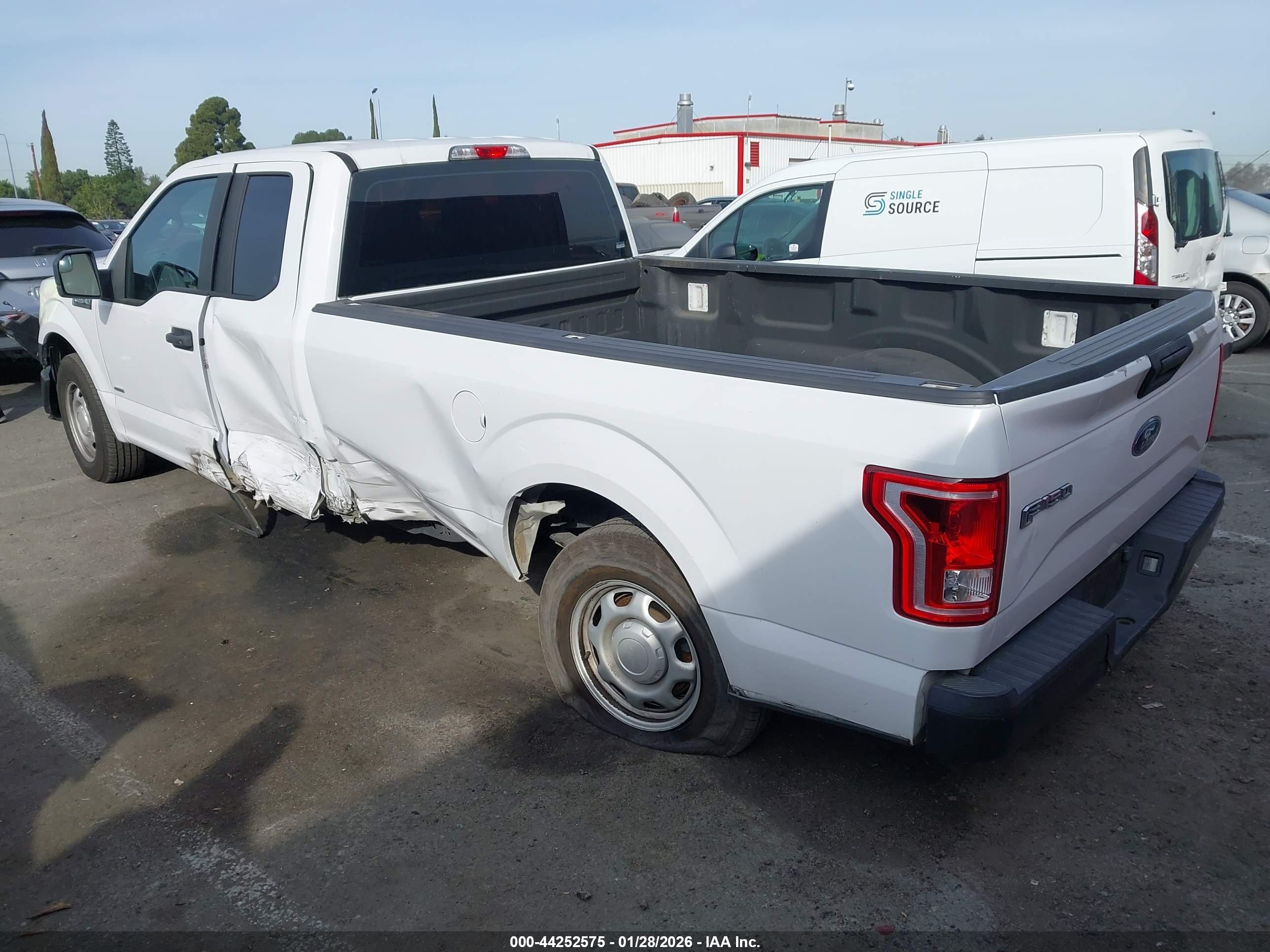 FORD F-150 image 3