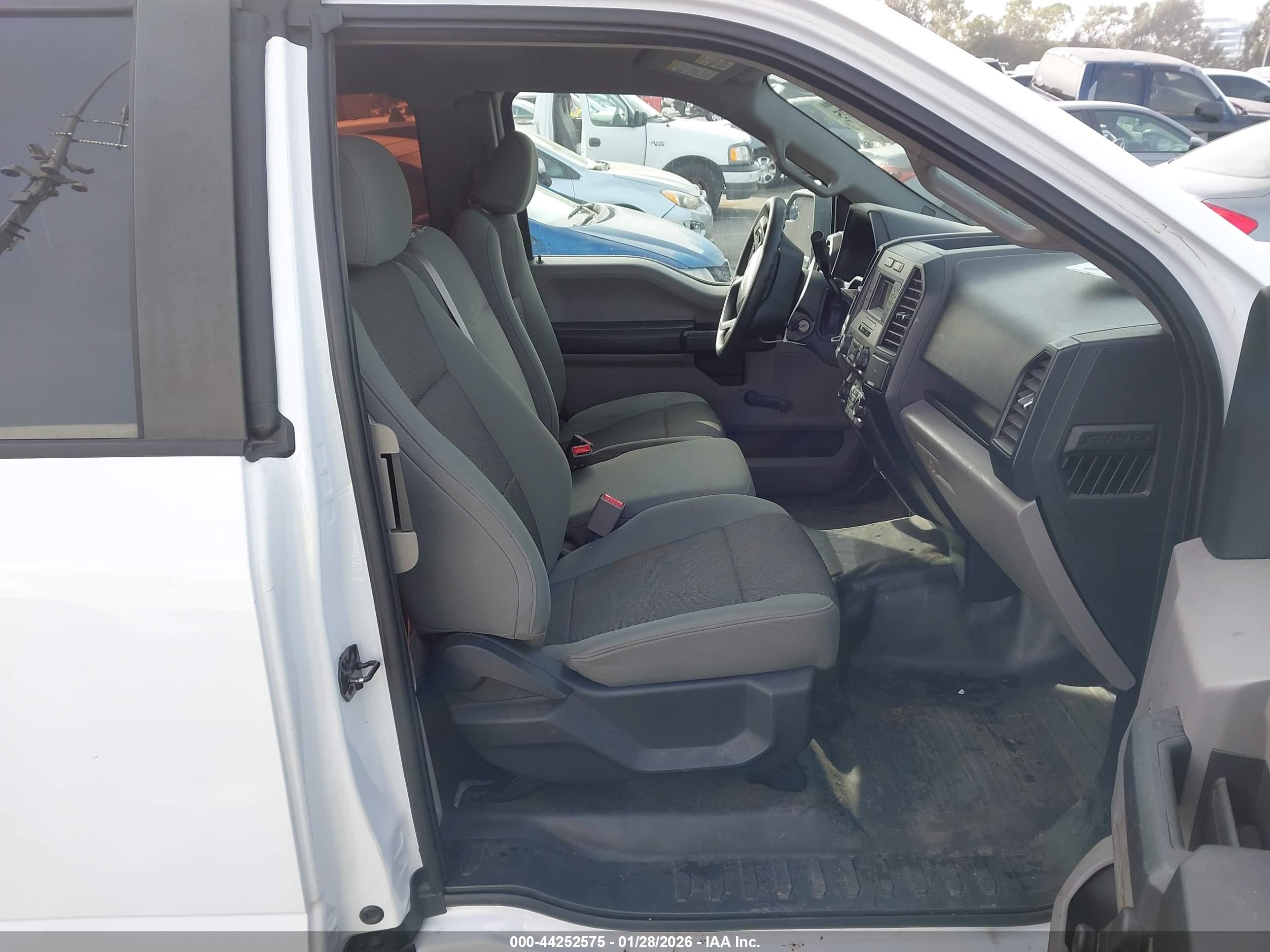 FORD F-150 image 5