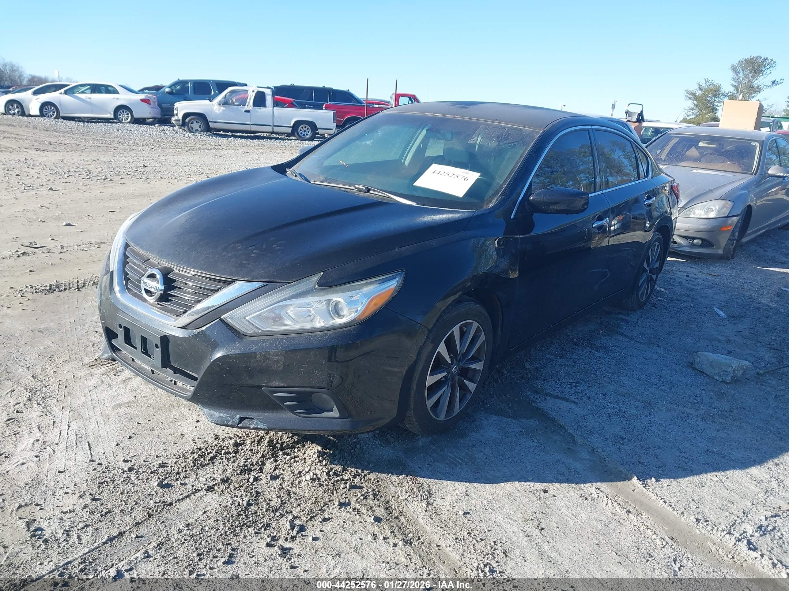 NISSAN ALTIMA image 2