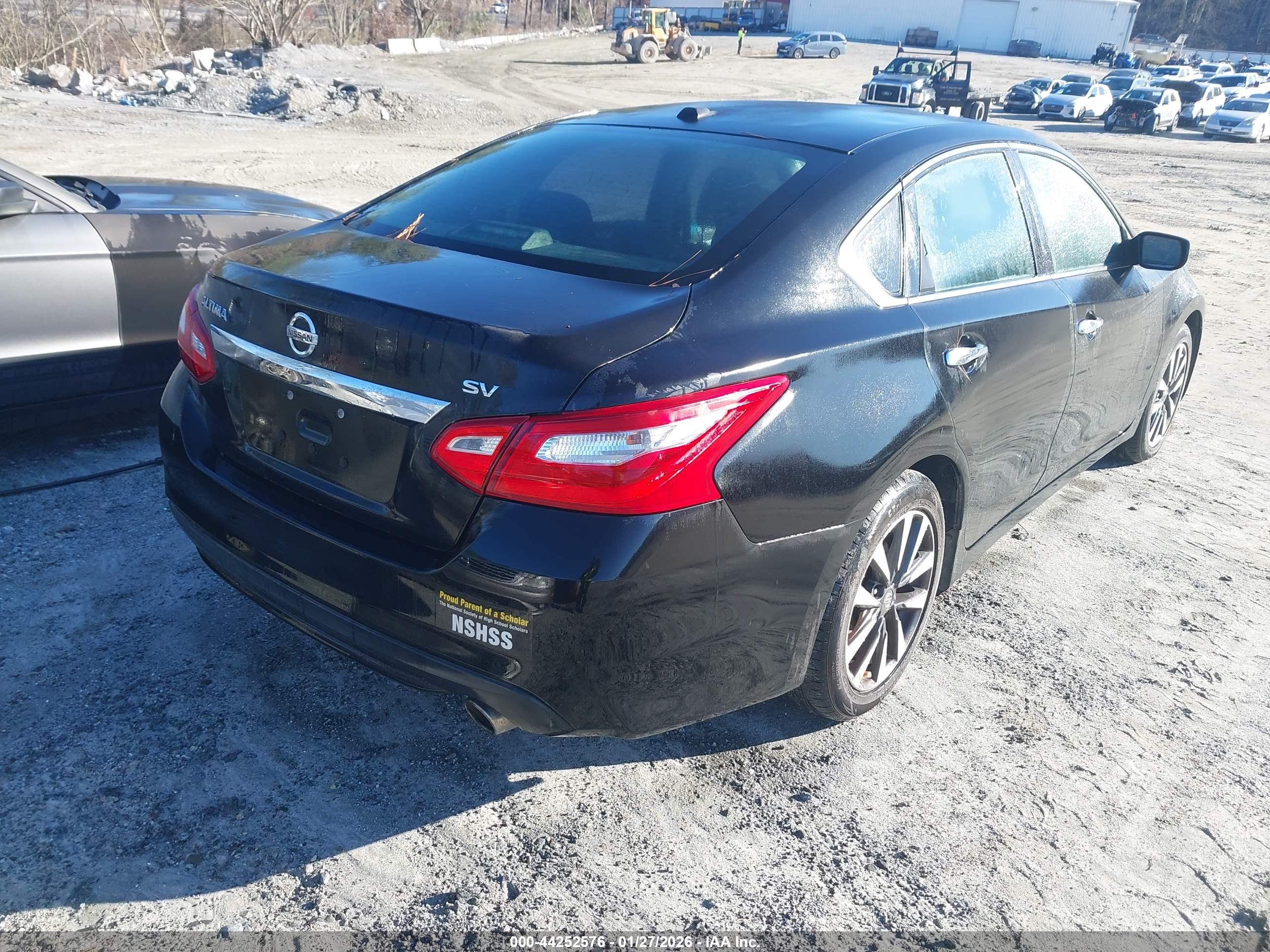 NISSAN ALTIMA image 4