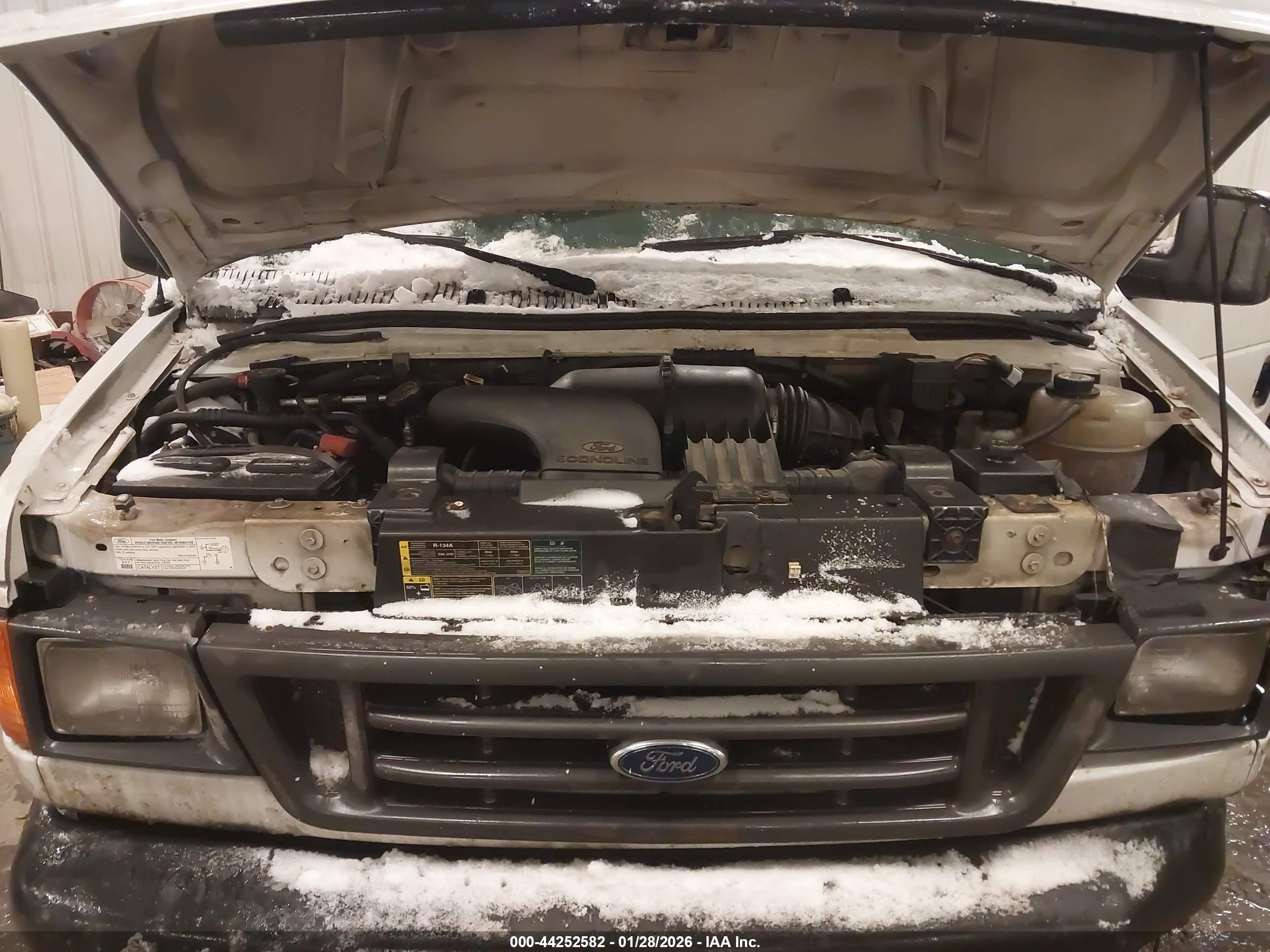 FORD E-350 image 10