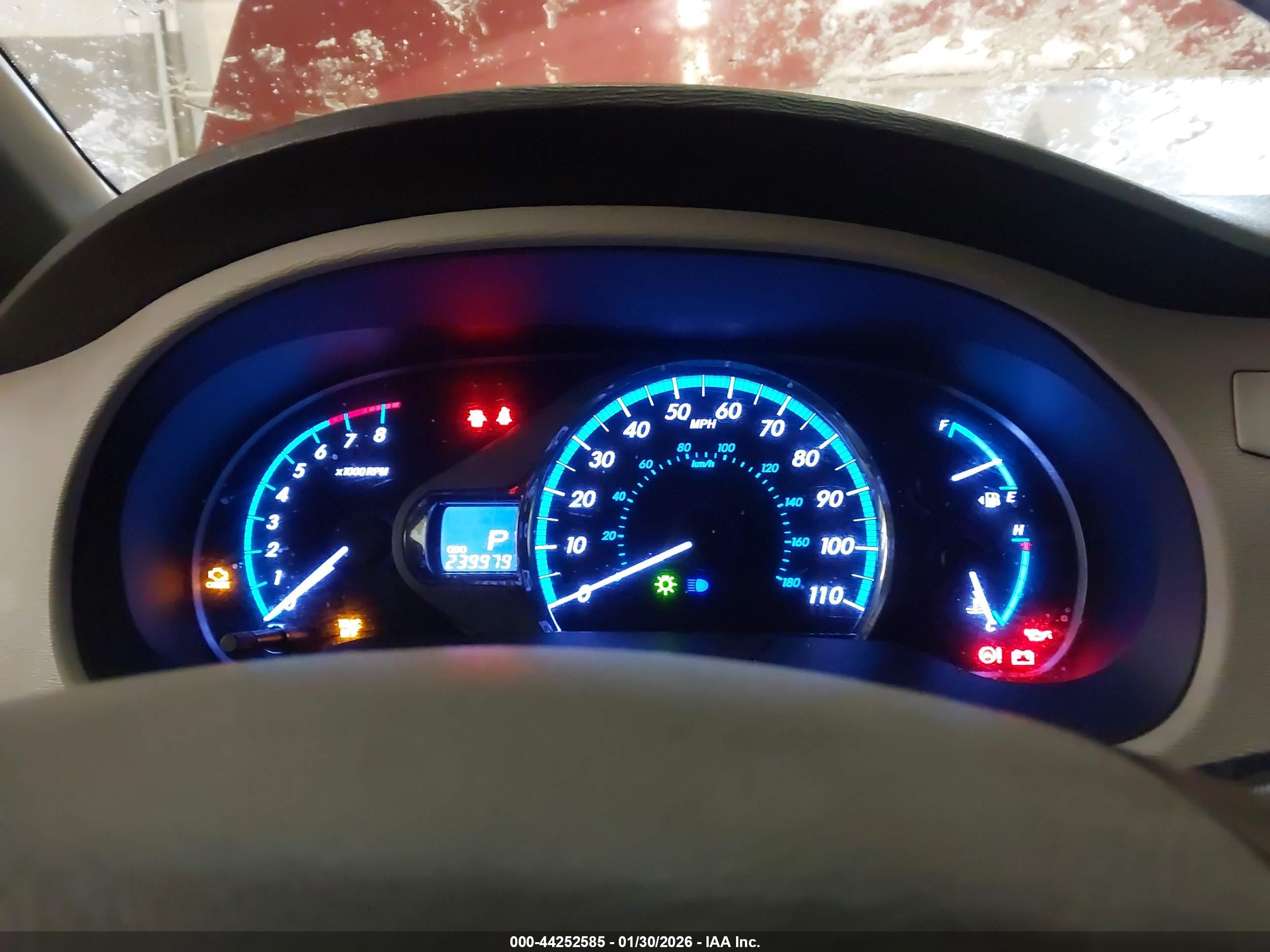 TOYOTA SIENNA image 7