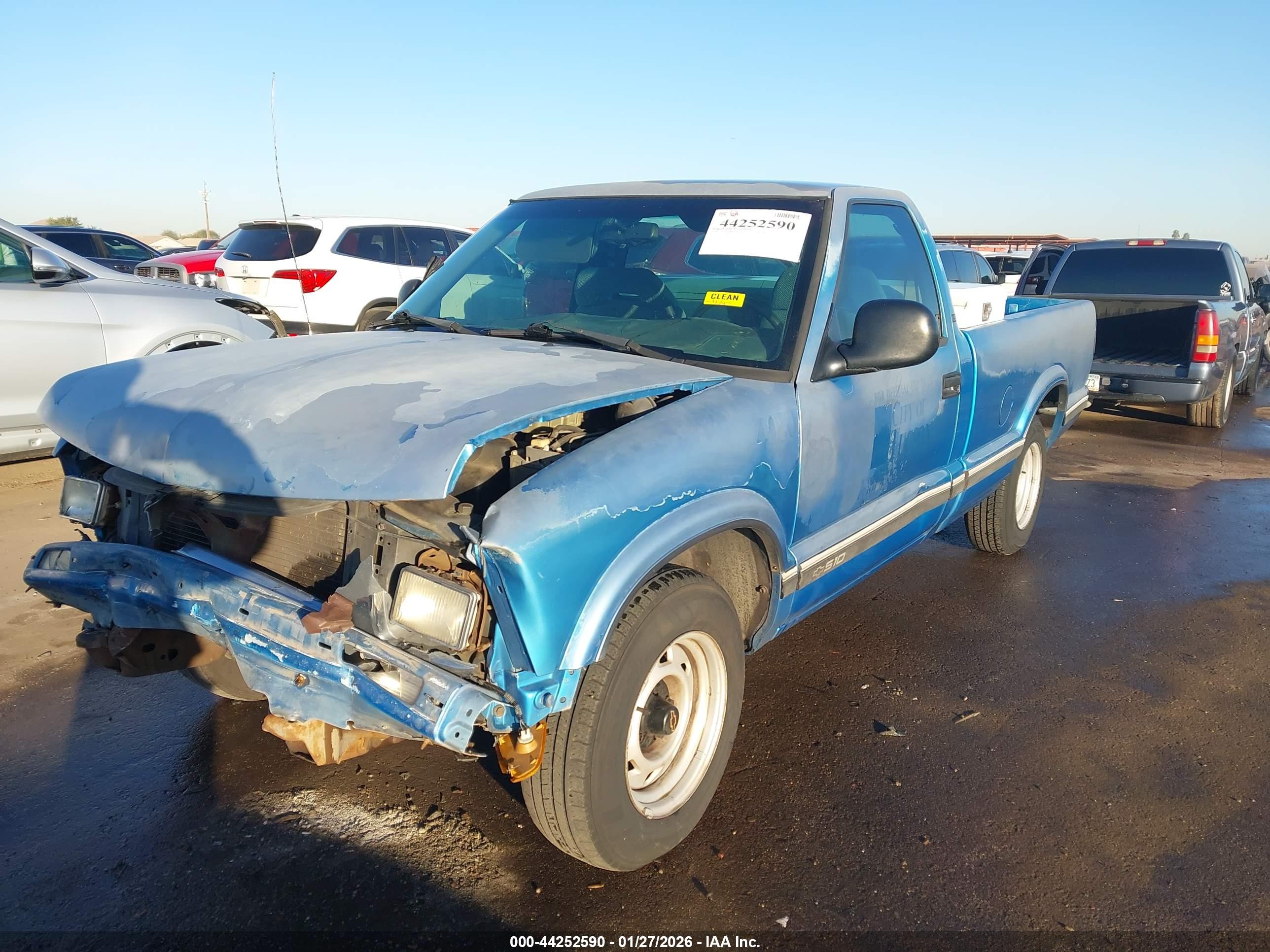 CHEVROLET S image 2